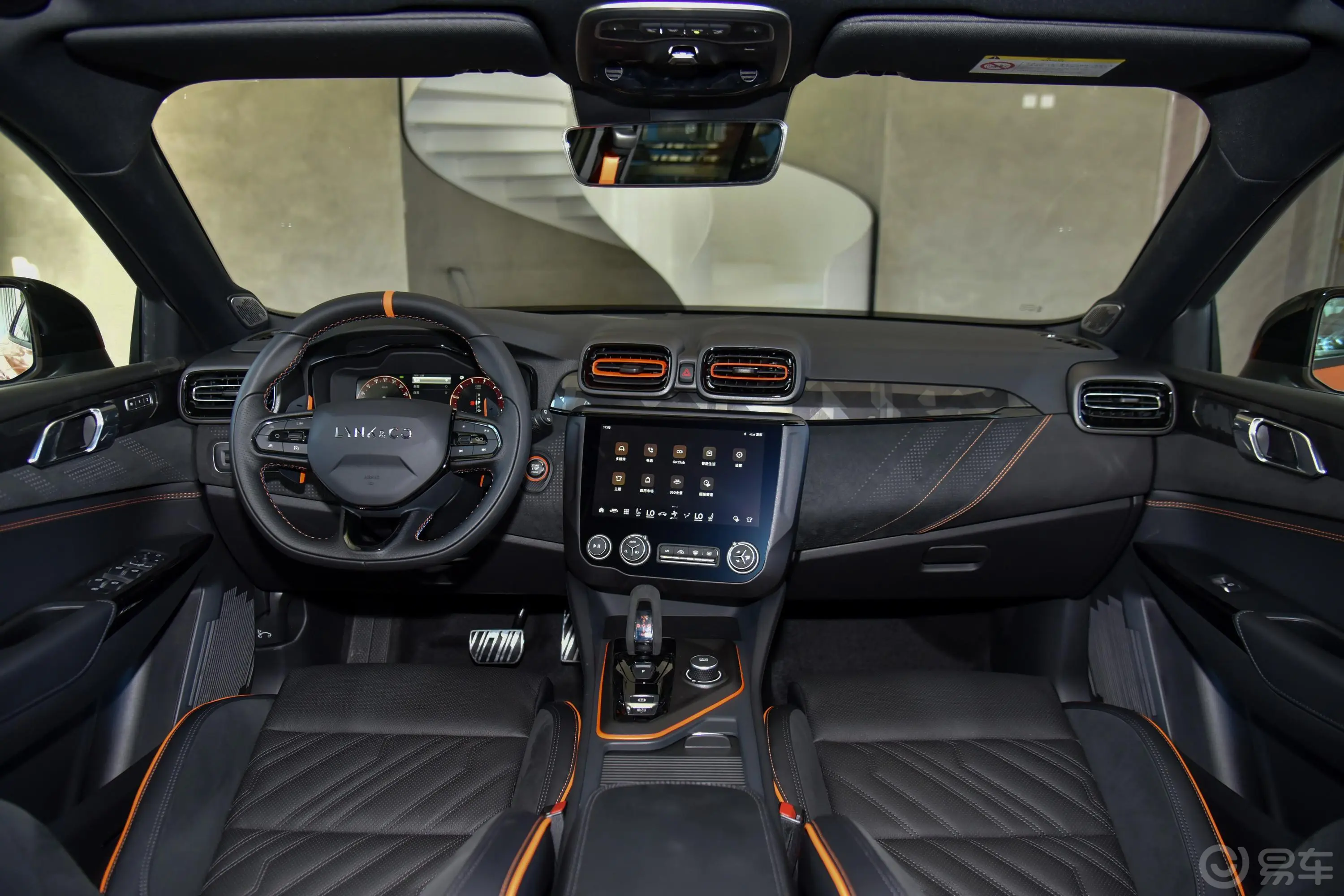 领克02 Hatchback2.0TD 自动Halo驾控套件版驾驶员座椅