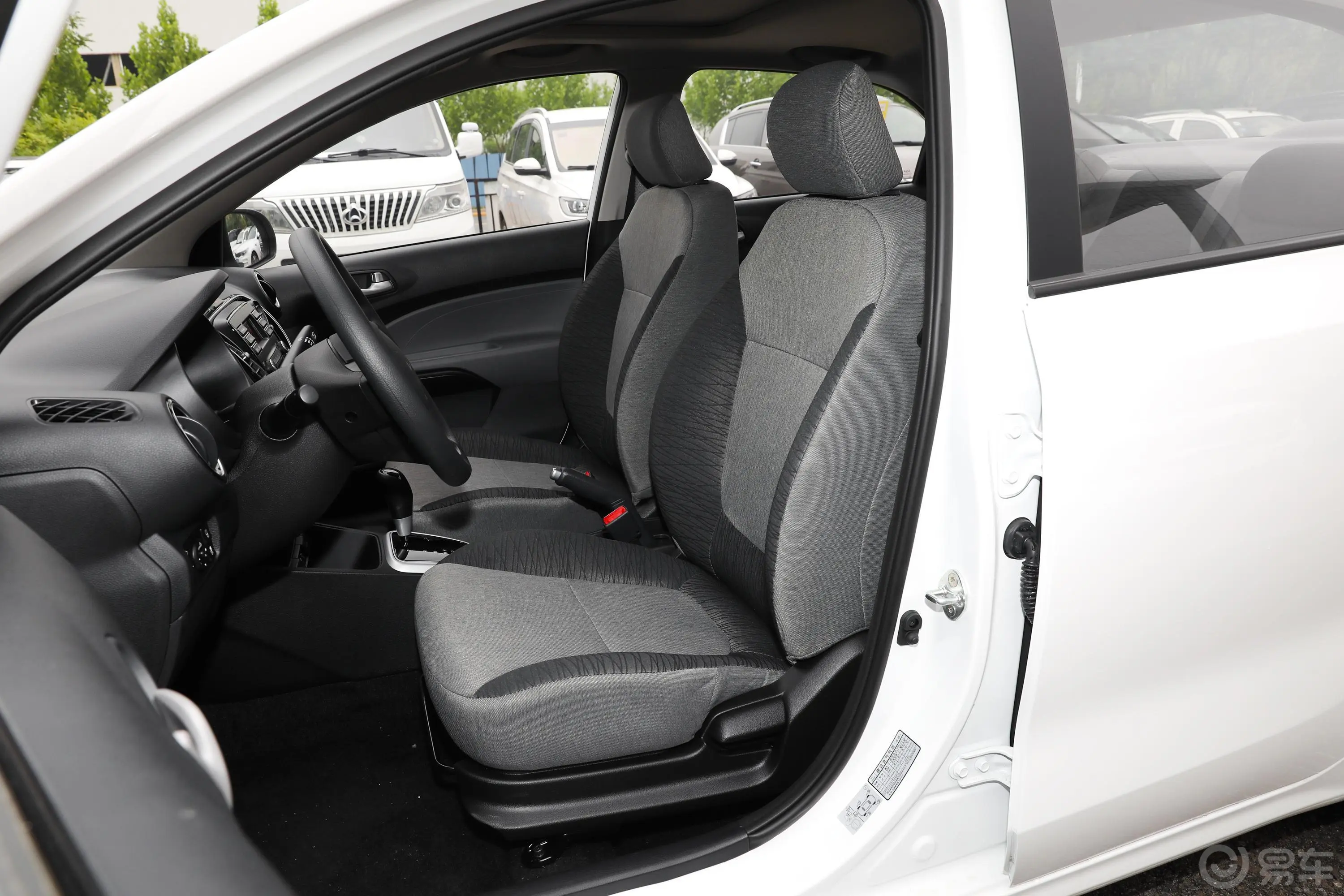 焕驰改款 1.4L 自动 舒适天窗版驾驶员座椅
