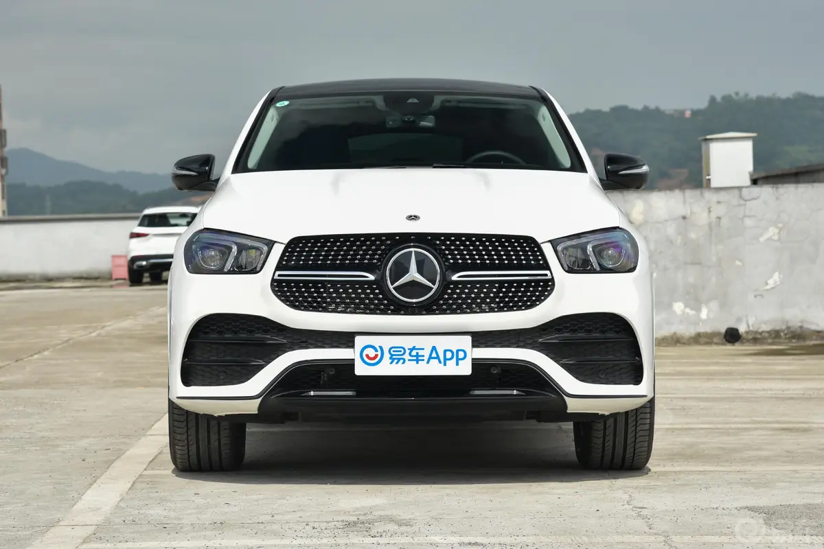 奔驰GLE轿跑GLE 350 4MATIC 轿跑SUV 豪华型外观