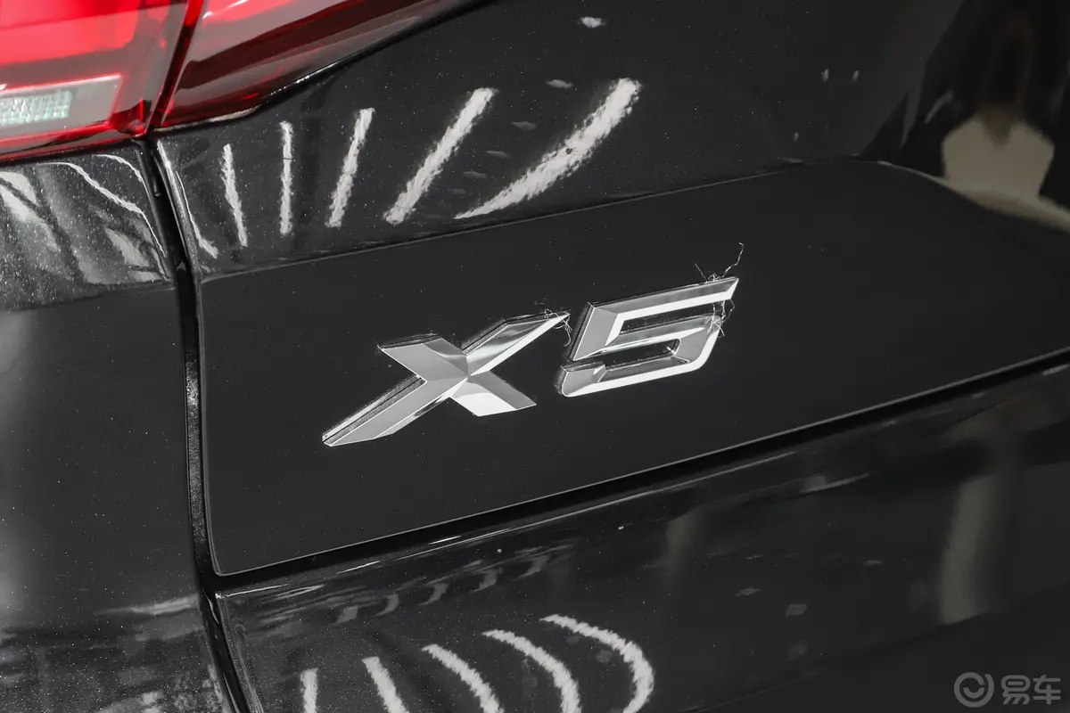 宝马X5(进口)改款 xDrive30i X设计套装外观