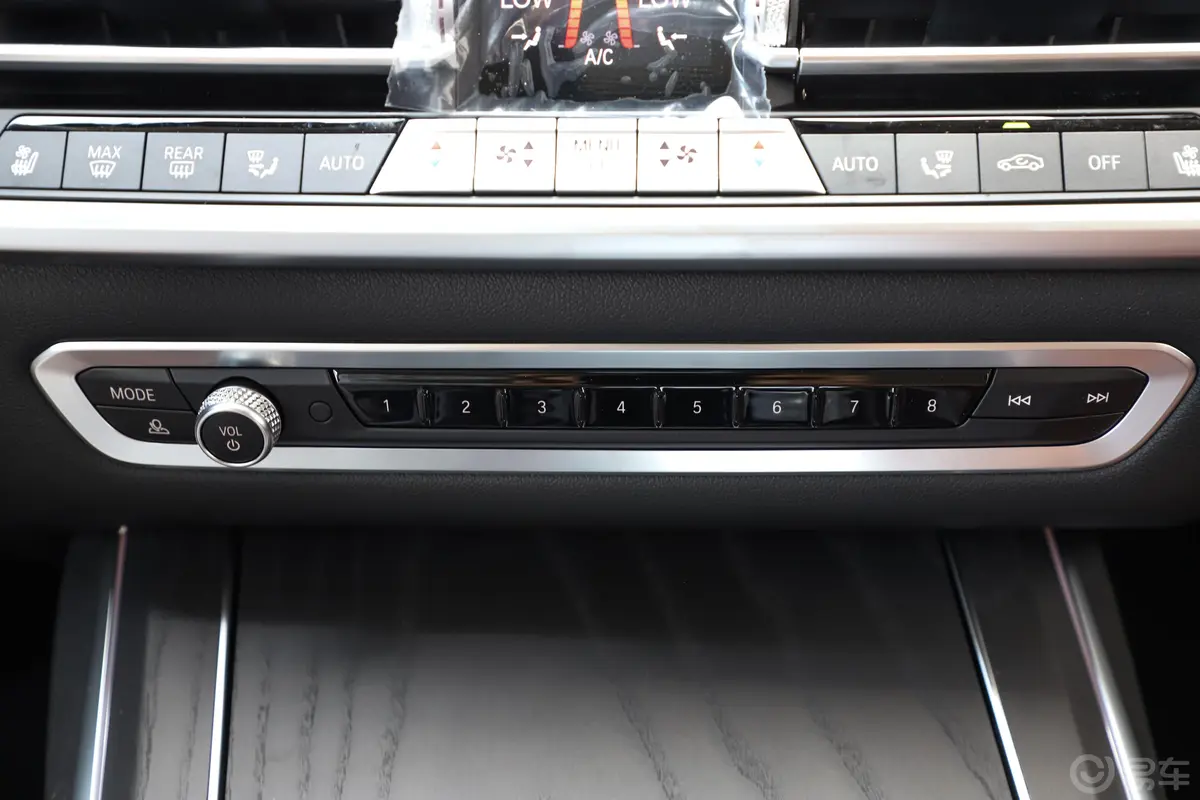 宝马X7xDrive40i 领先型 豪华套装内饰