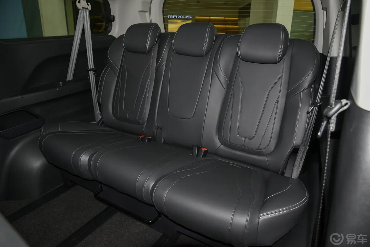 大通G20改款 PLUS 2.0T 自动豪华版 汽油第三排座椅