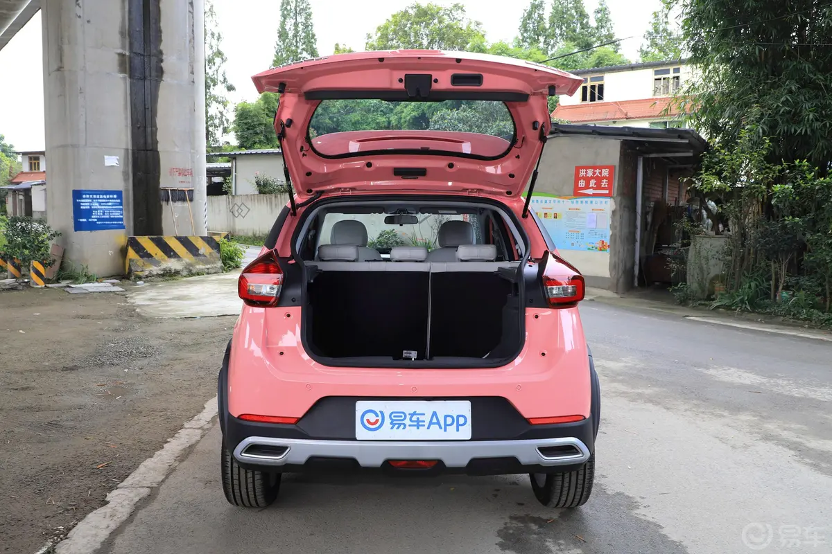 瑞虎3xPLUS 1.5L CVT 女王版空间