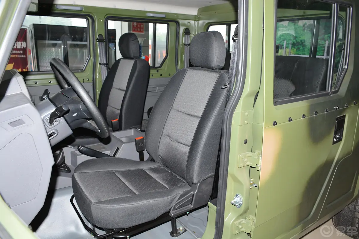 勇士皮卡分体 双排 2.4T 手动 3350轴距BAW2034HMD52 汽油 国VI驾驶员座椅