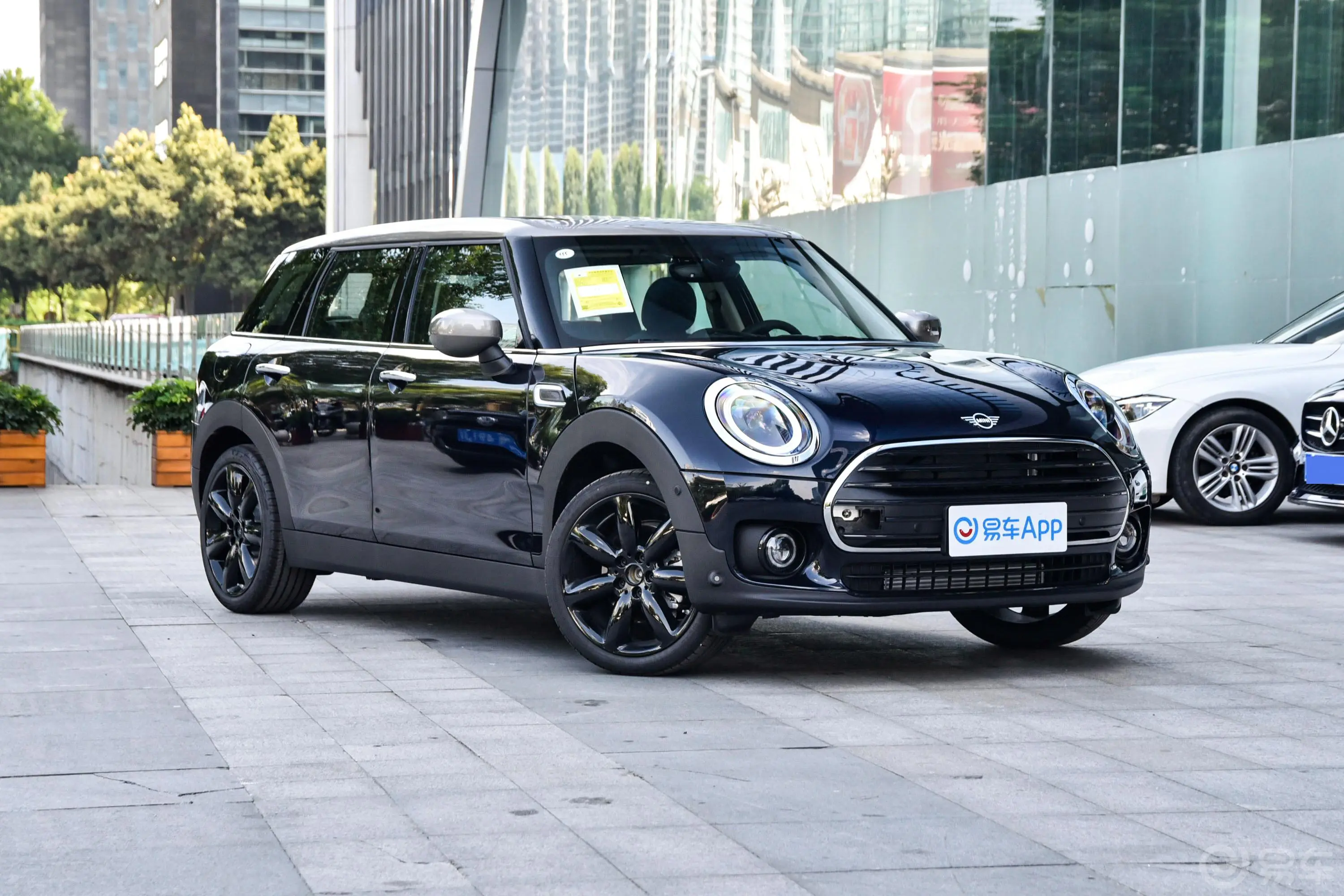 MINI CLUBMAN1.5T COOPER 鉴赏家外观