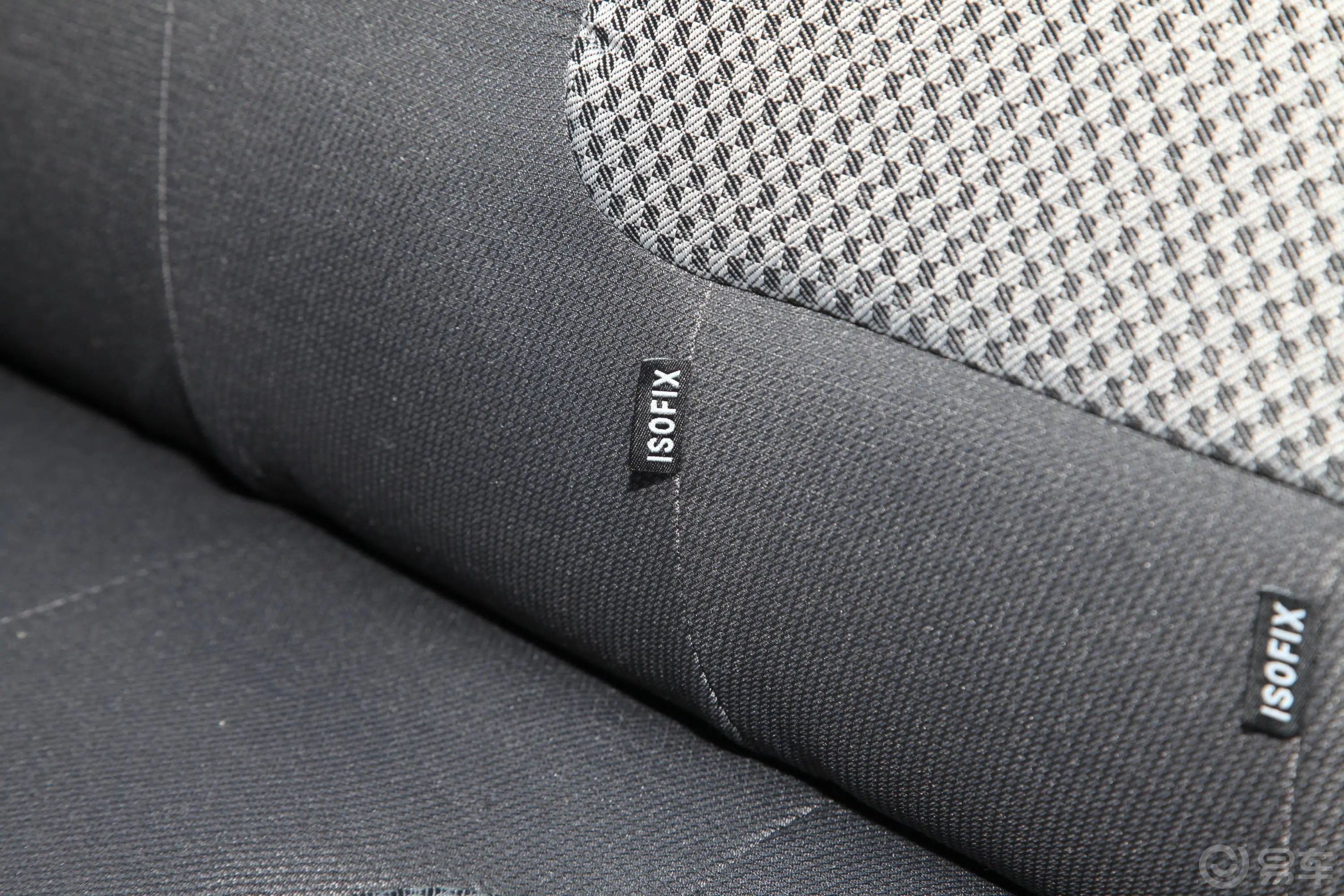 欧诺S欧诺S 1.5L 手动 客车智享版(双蒸空调)儿童座椅接口