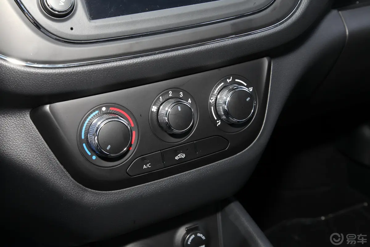 欧诺S欧诺S 1.5L 手动 客车智享版(双蒸空调)空调