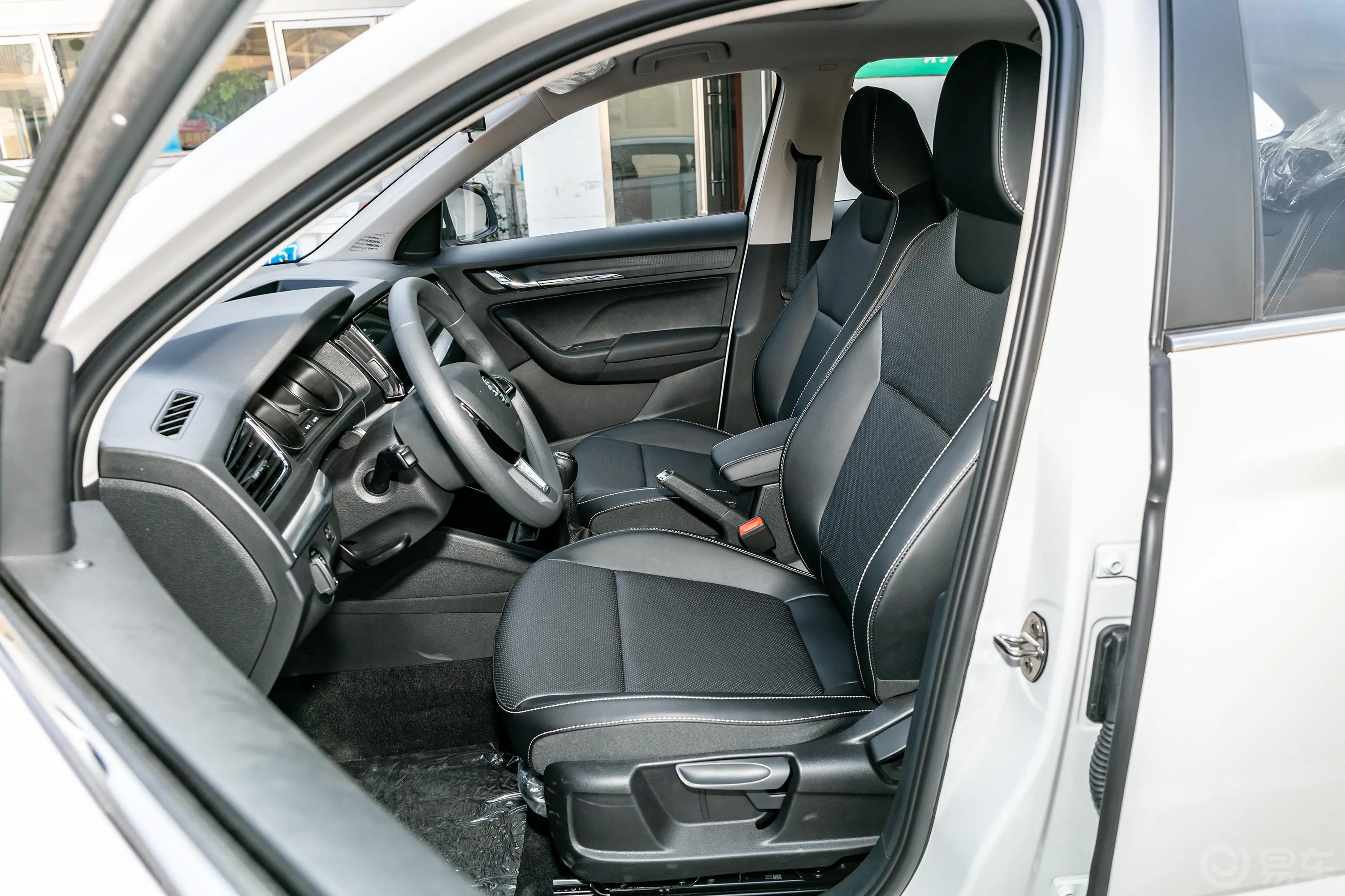 柯米克1.5L 手动舒适版驾驶员座椅