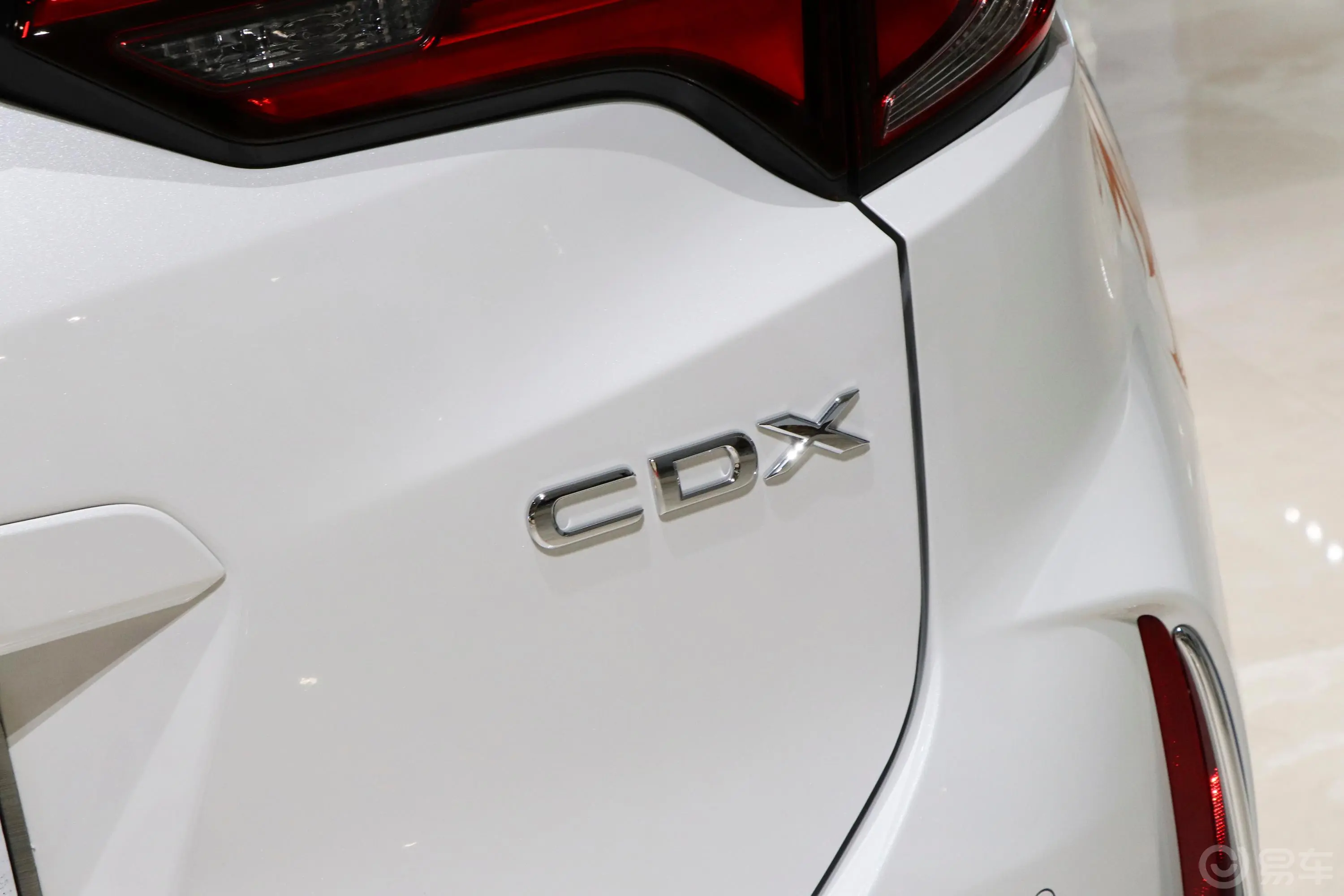 讴歌CDX1.5T 两驱 畅享PLUS版外观