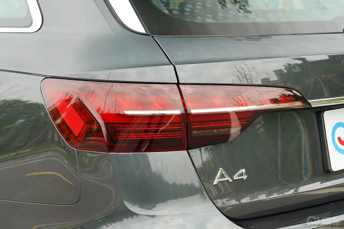 奥迪A4(进口)allroad quattro 探索家觅境版外观