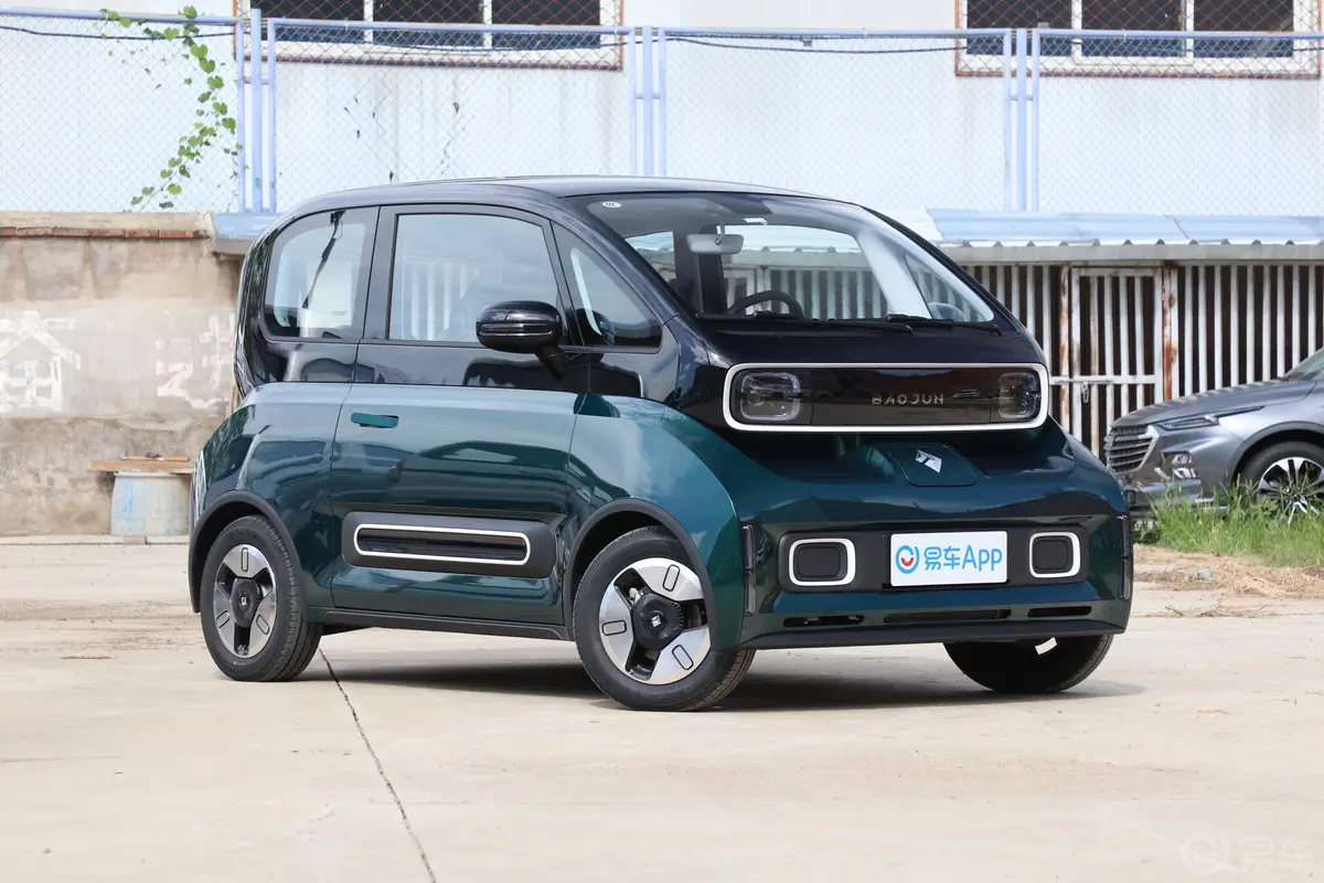 宝骏KiWi EV305km 艺术家 多氟多新能源31.9kWh三元锂外观