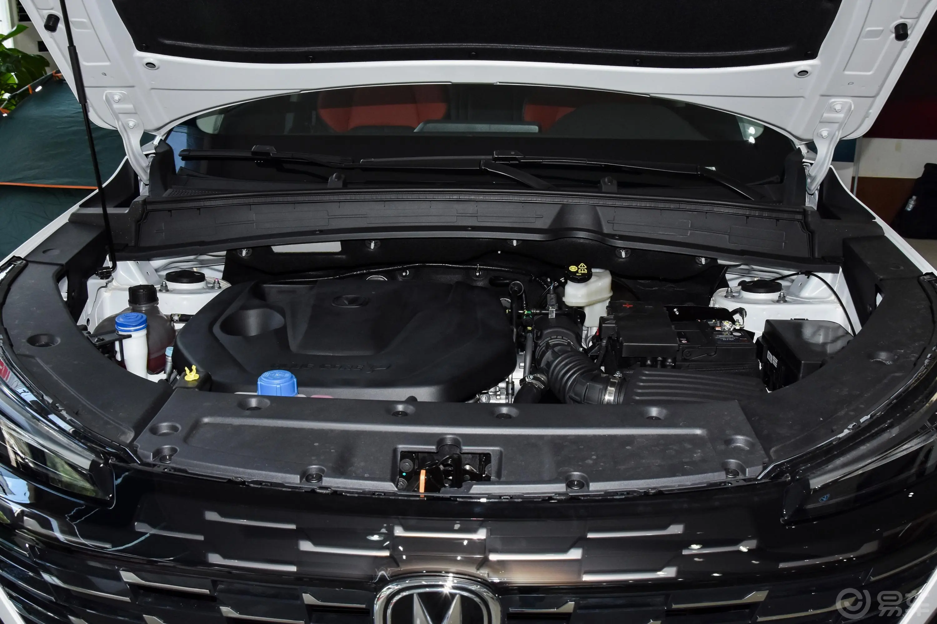 长安CS55PLUS第二代 1.5T 双离合豪华型前舱整体
