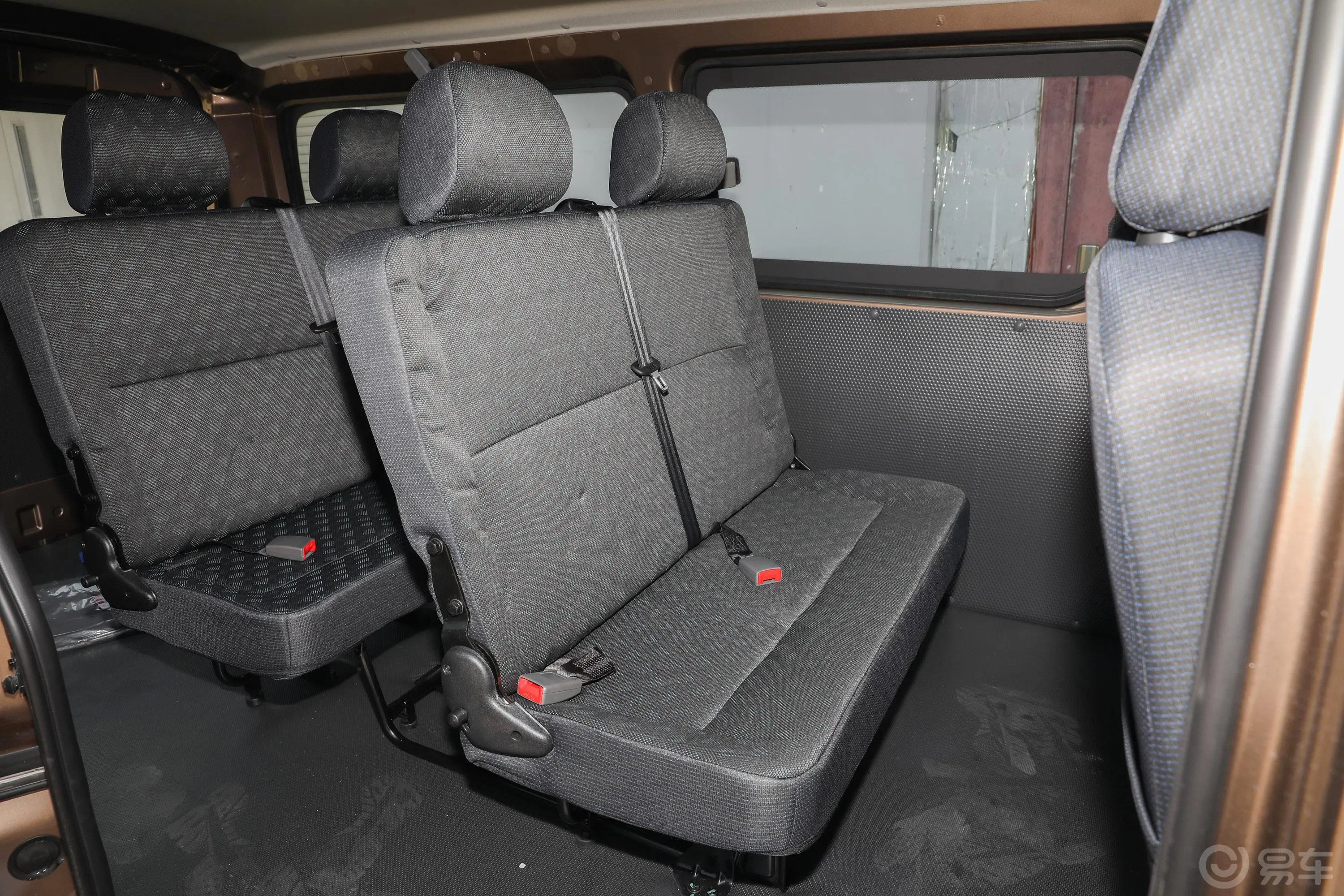 风景G5多用途乘用车 2.4L 手动 商运版 6座 国VI后排座椅