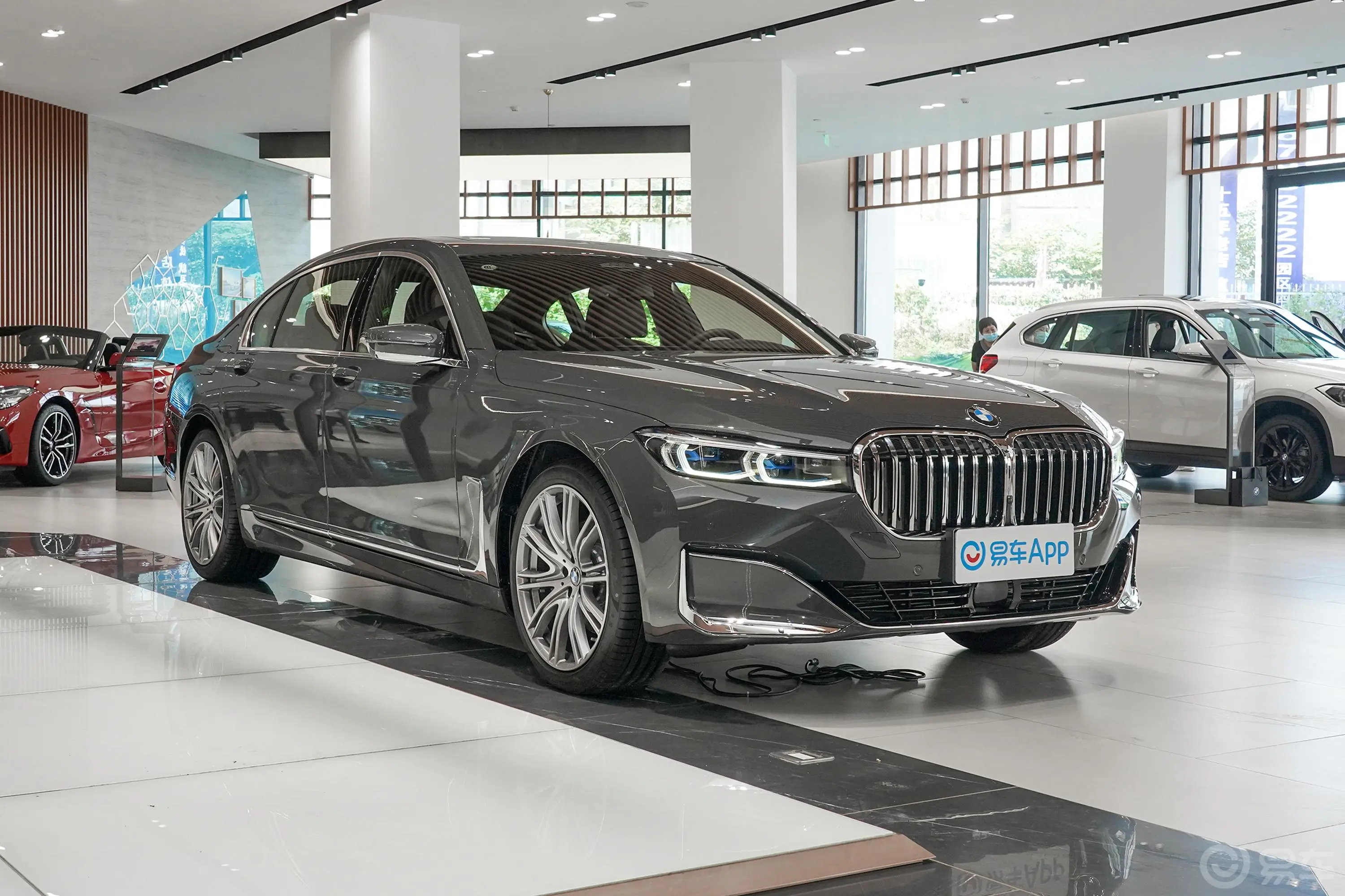 宝马7系740Li xDrive 行政型 豪华套装外观