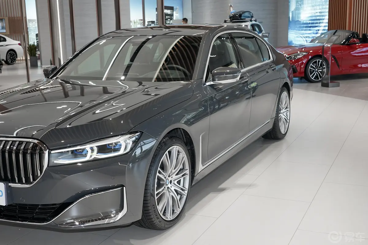 宝马7系740Li xDrive 行政型 豪华套装外观