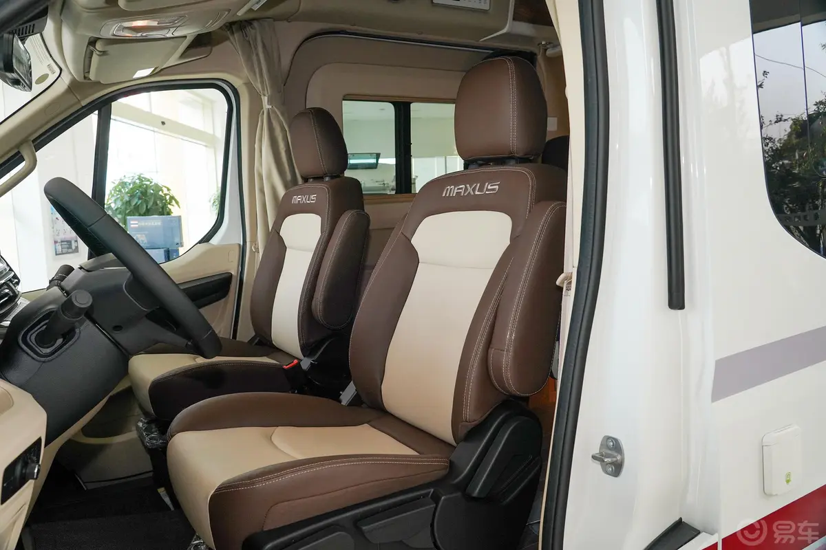 上汽大通MAXUS V90房车旅行家V90 2.0T 自动 横床豪华版驾驶员座椅