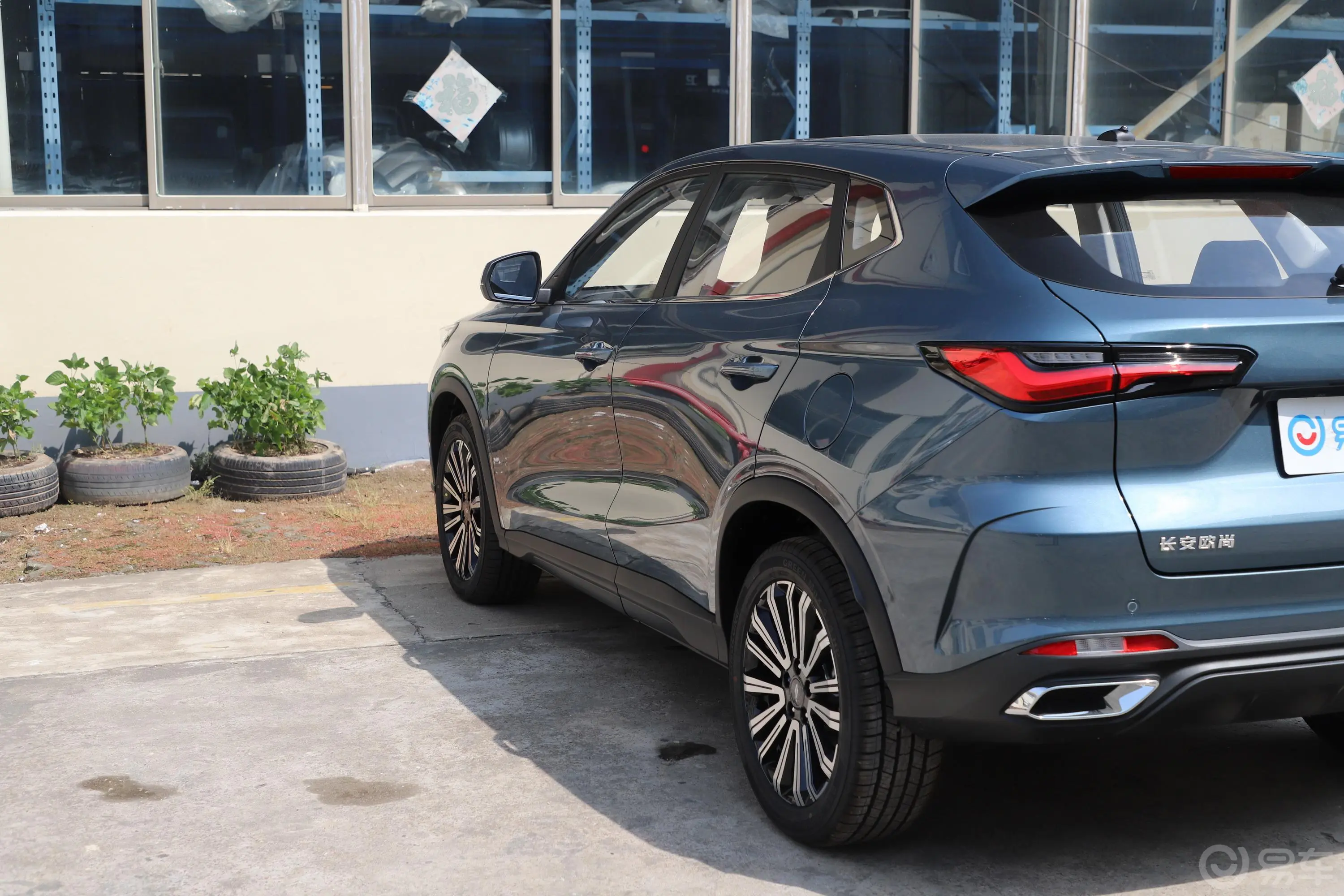 长安欧尚X51.6L CVT舒享型外观细节