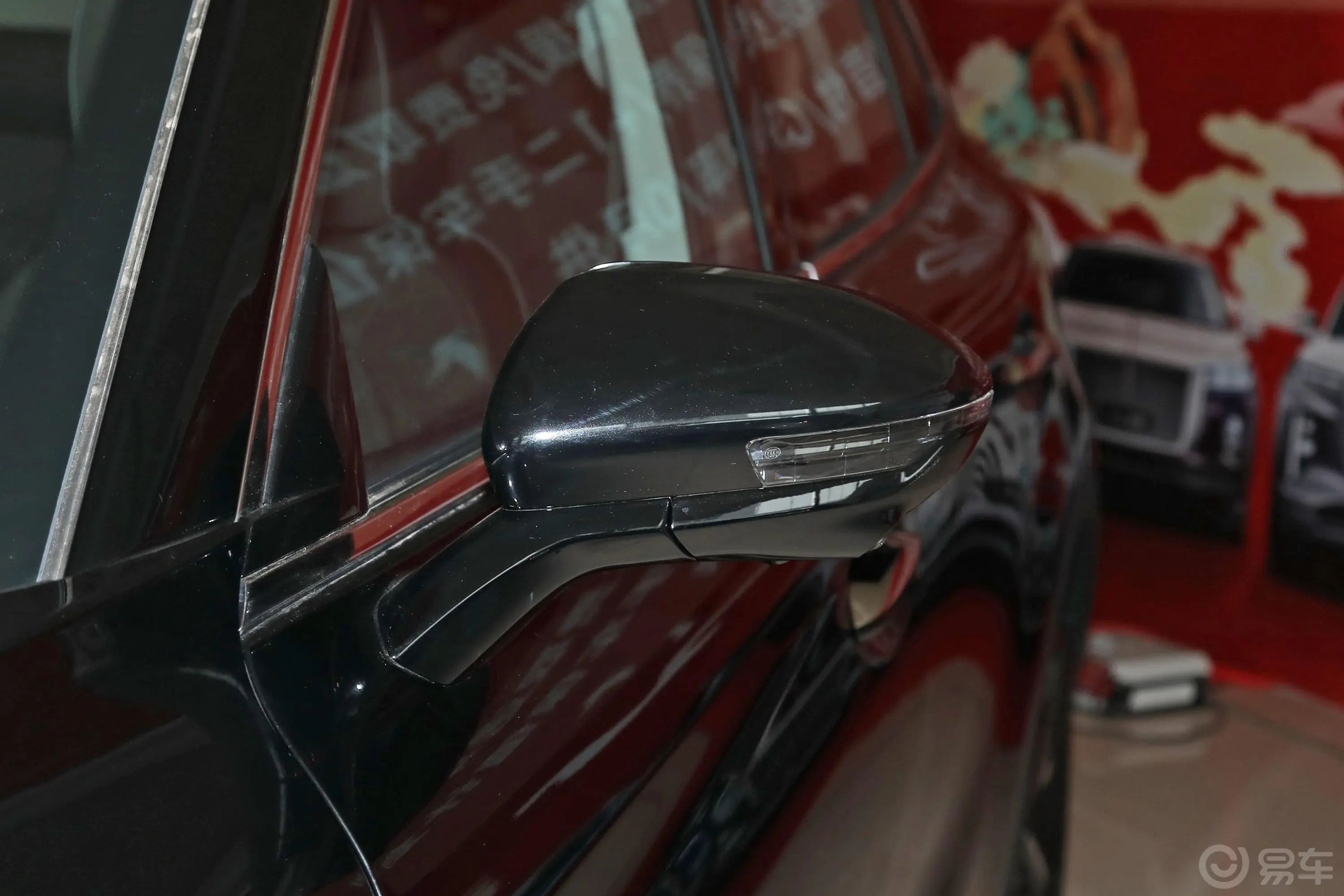 红旗HS52.0T 手自一体 两驱 智联旗享版主驾驶后视镜背面