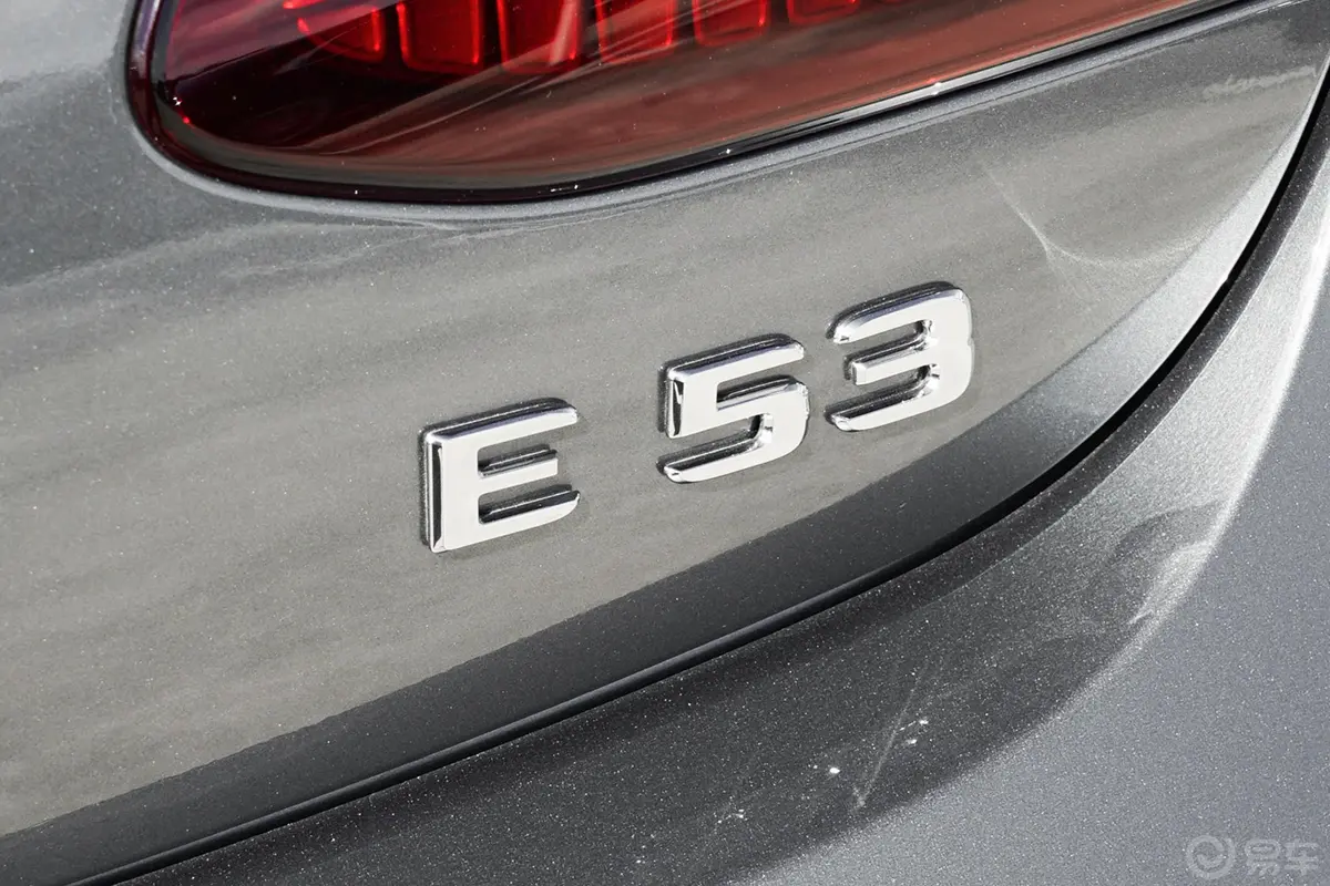 奔驰E级 AMGAMG E 53 4MATIC+ 轿跑车外观细节
