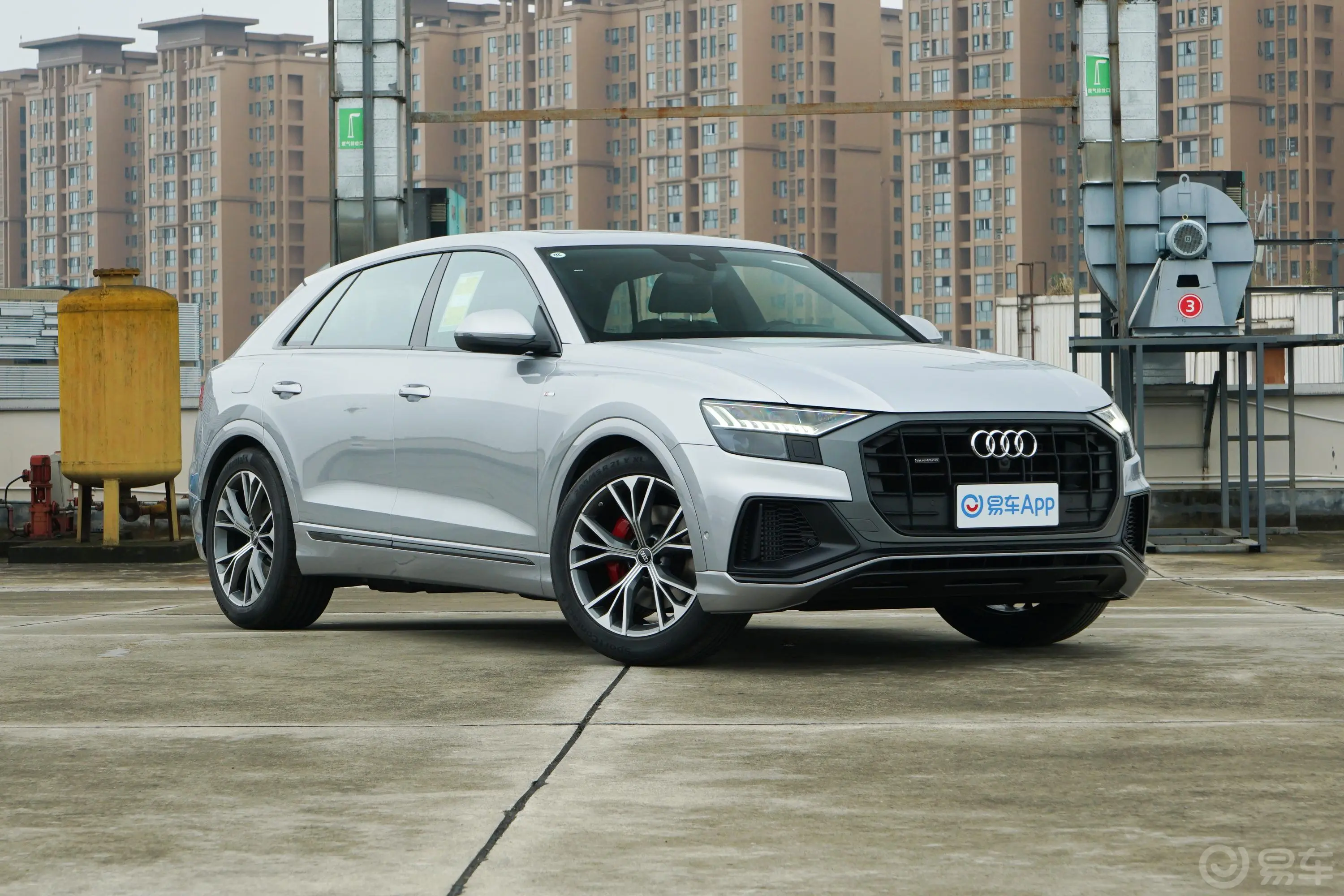 奥迪Q855 TFSI quattro 臻选动感型外观