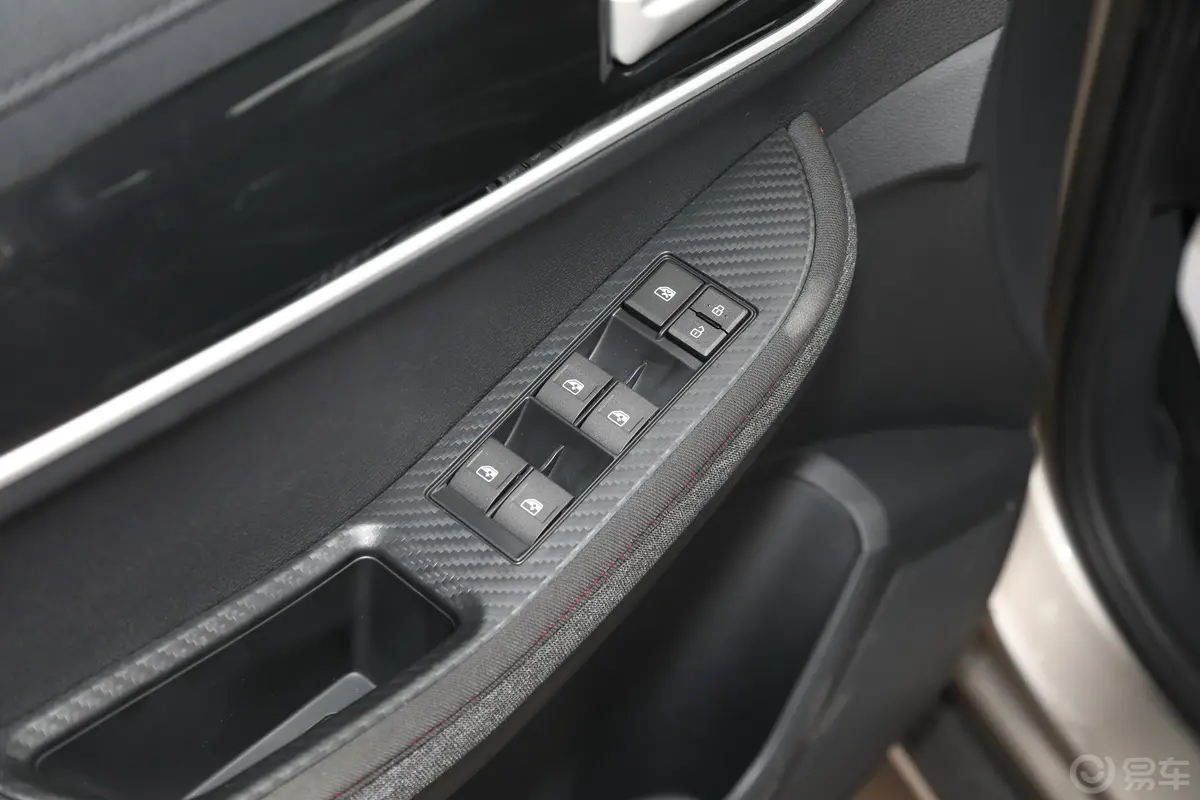 风行SX61.6L 手动 舒适型车窗调节整体