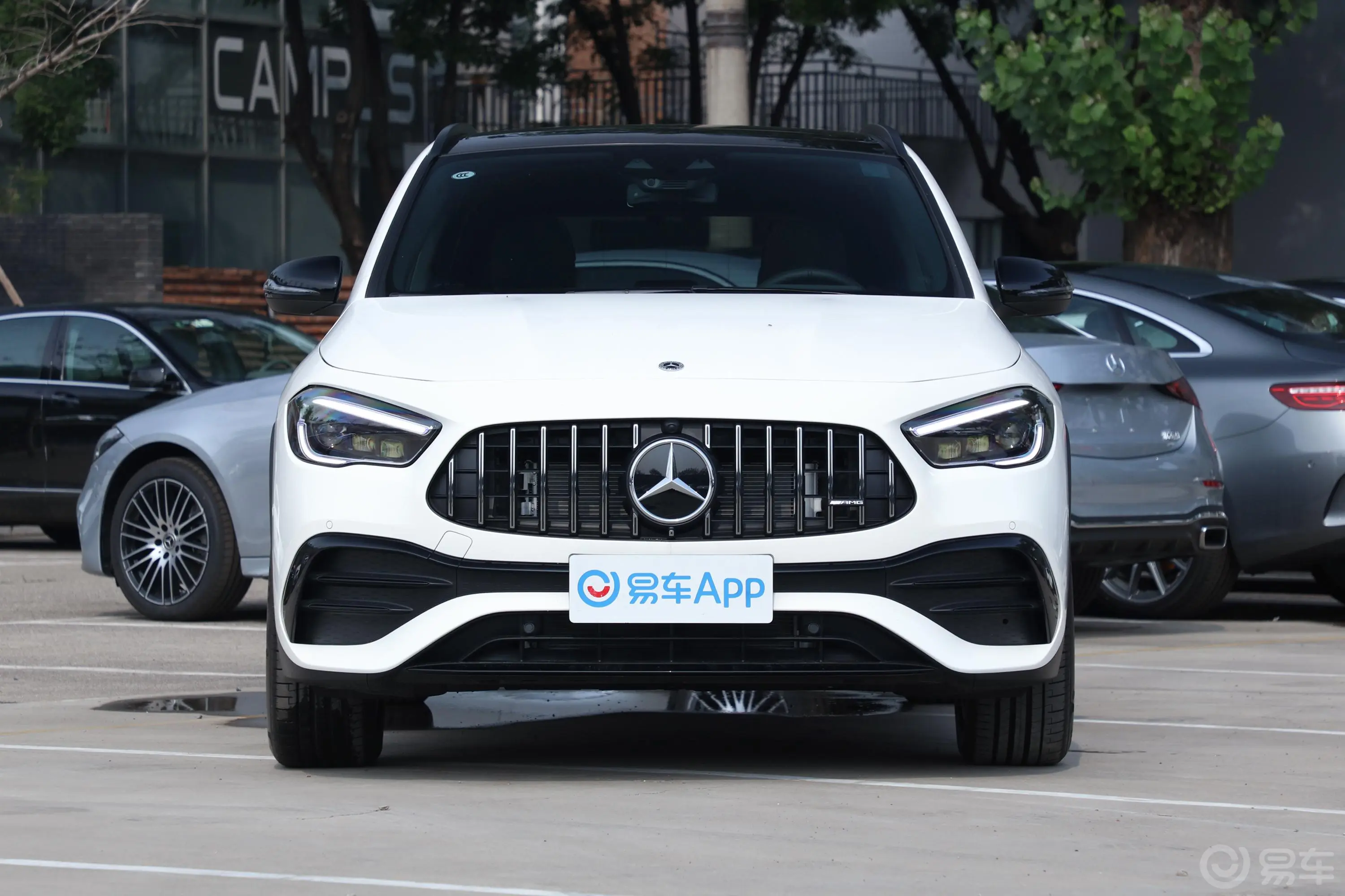 奔驰GLA AMGAMG GLA 35 4MATIC外观