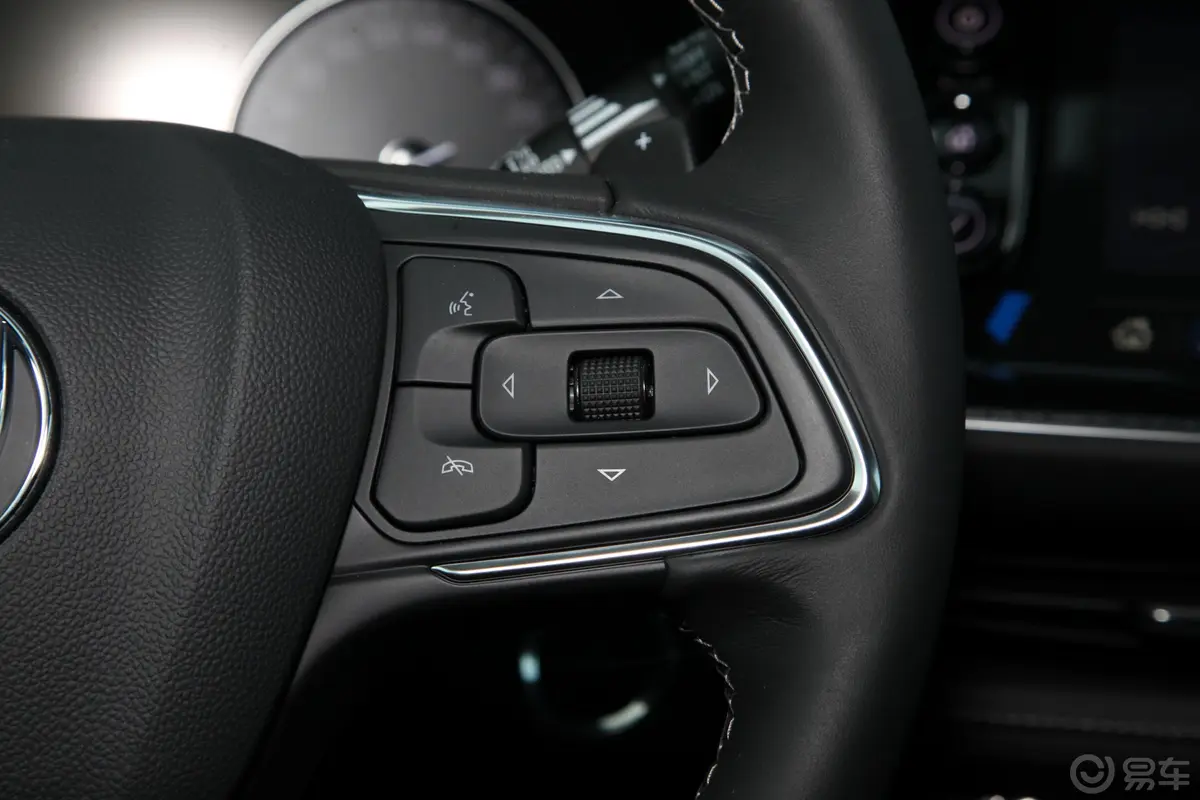 昂科威昂科威S GS 两驱 智享运动型右侧方向盘功能按键