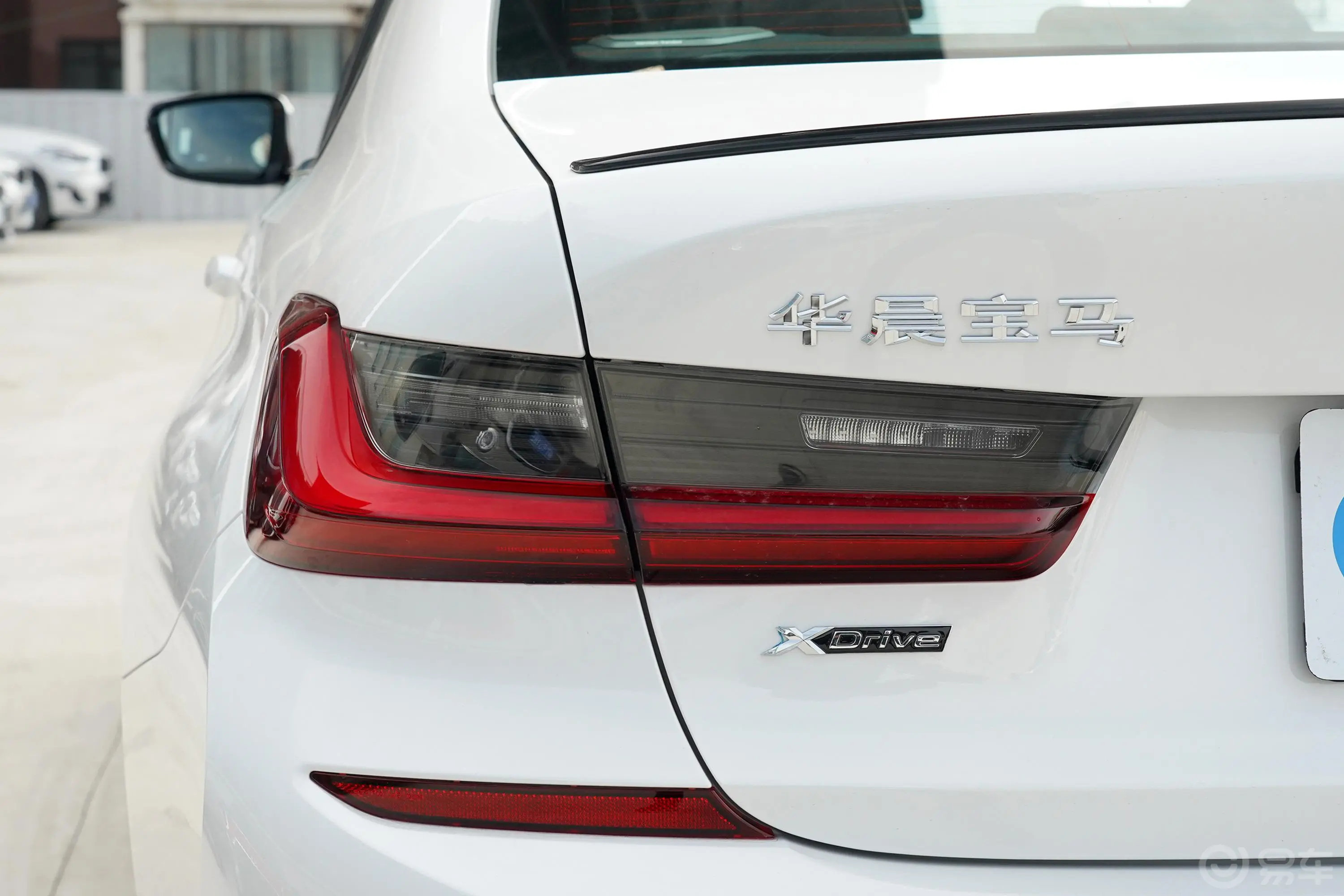 宝马3系330Li xDrive M运动曜夜套装外观