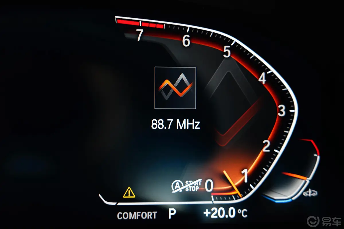 宝马8系敞篷轿跑车 840i M运动套装内饰