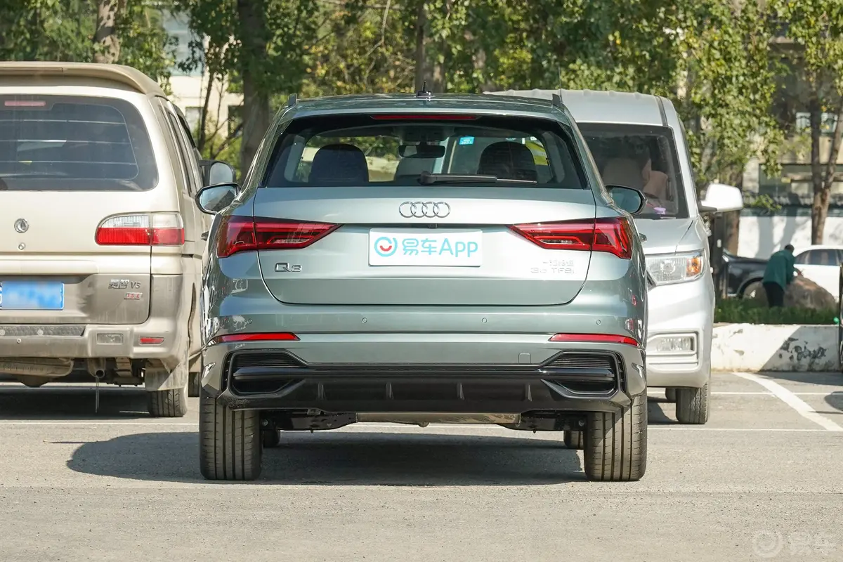 奥迪Q335 TFSI 时尚动感型外观