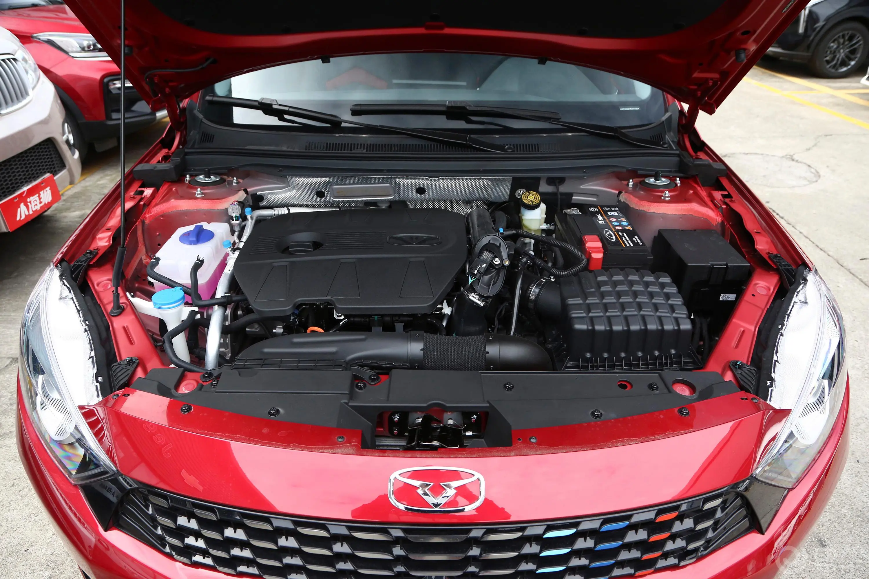 轩度1.5T CVT 雄起版发动机舱整体