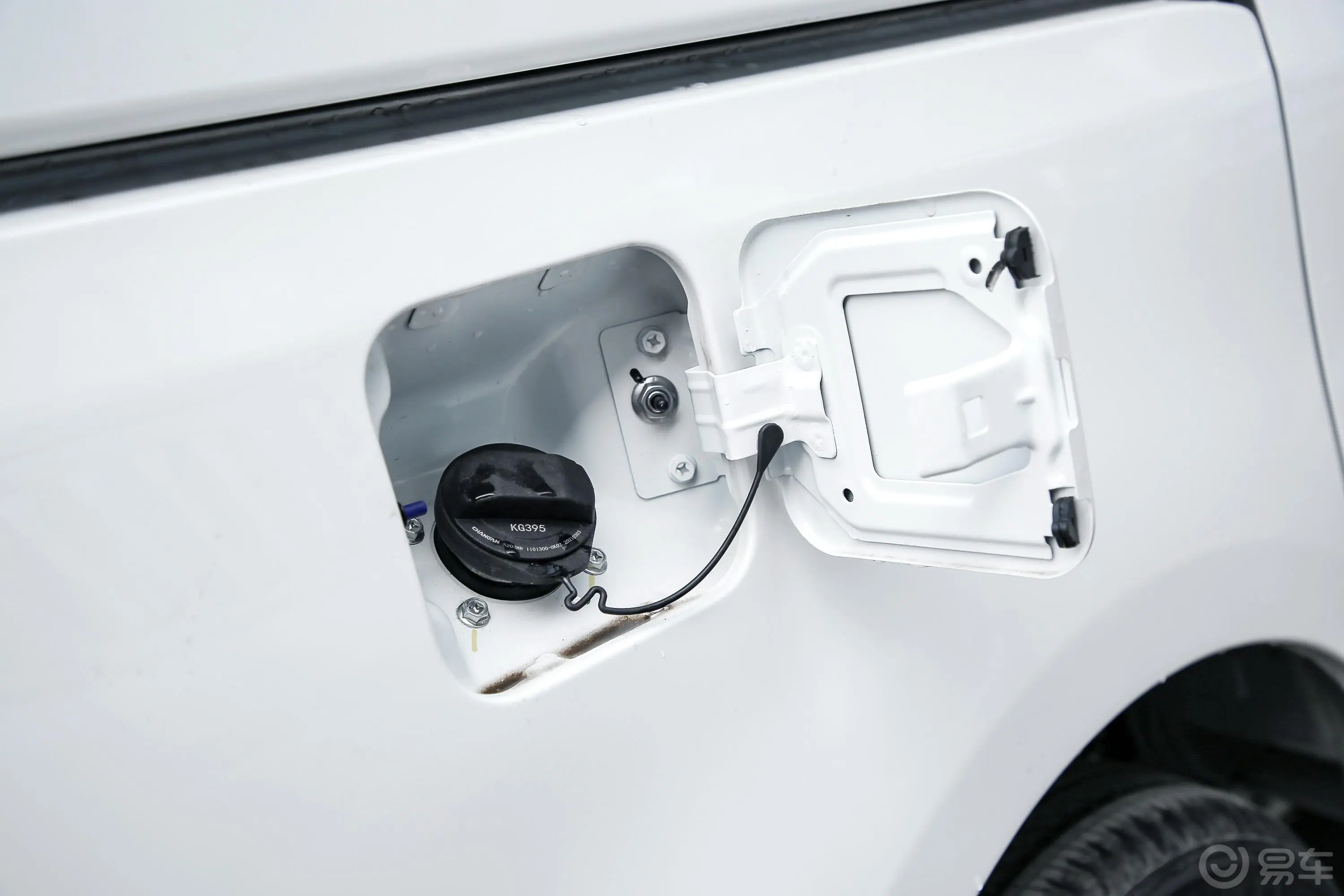 欧诺S欧诺S 1.5L 客车智享版(无空调)油箱盖