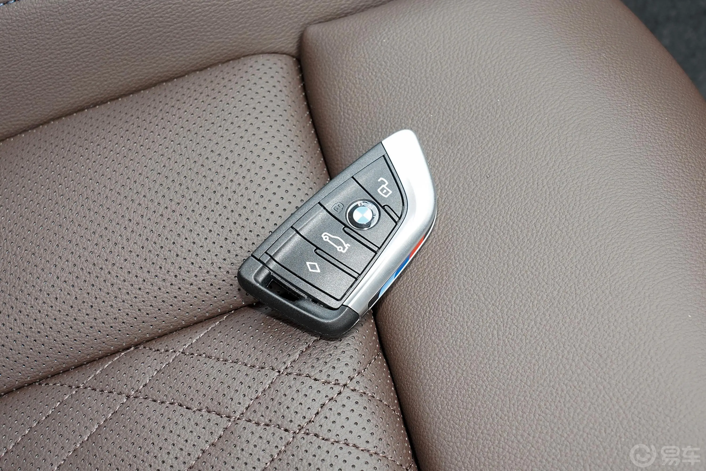 宝马3系325Li xDrive M运动套装钥匙正面