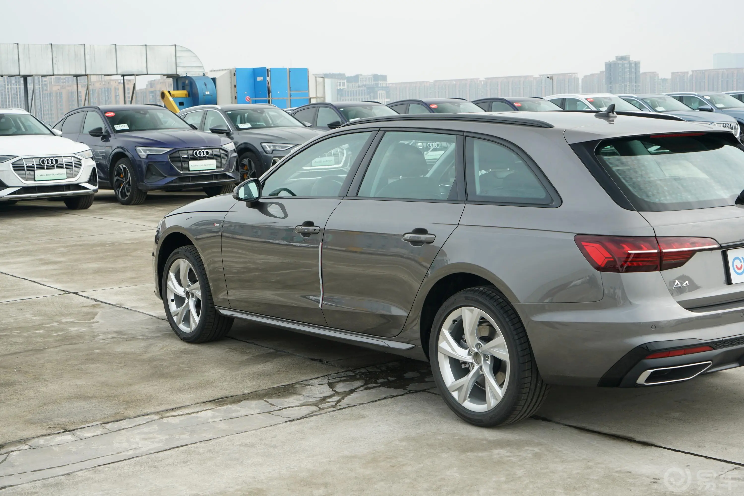 奥迪A4(进口)Avant 40 TFSI 时尚动感型外观