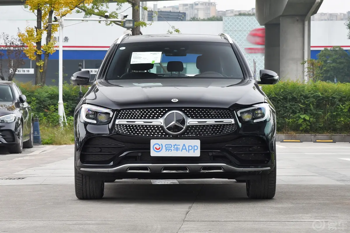 奔驰GLCGLC 300 L 4MATIC 豪华型正前水平