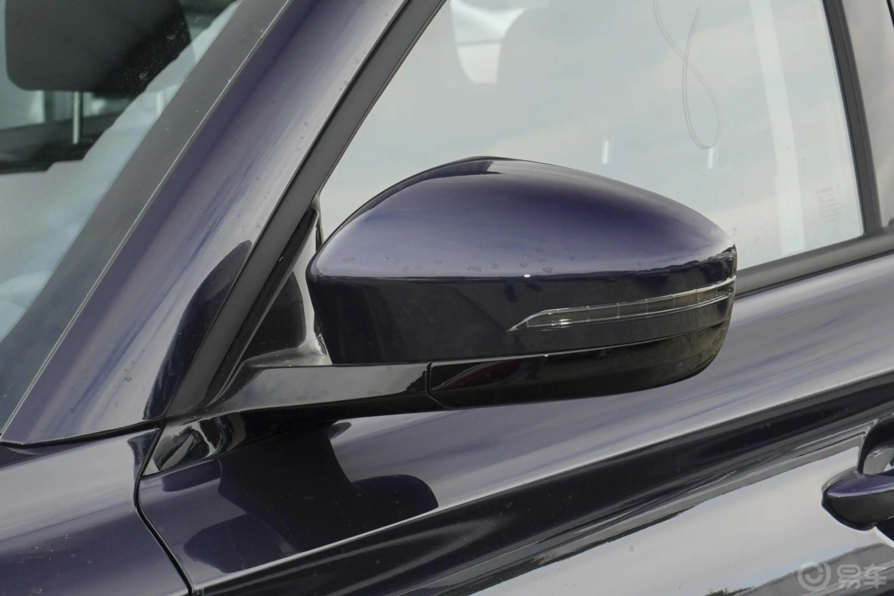 长安欧尚X7 PLUS蓝鲸版 1.5T 双离合豪华型 5座主驾驶后视镜背面
