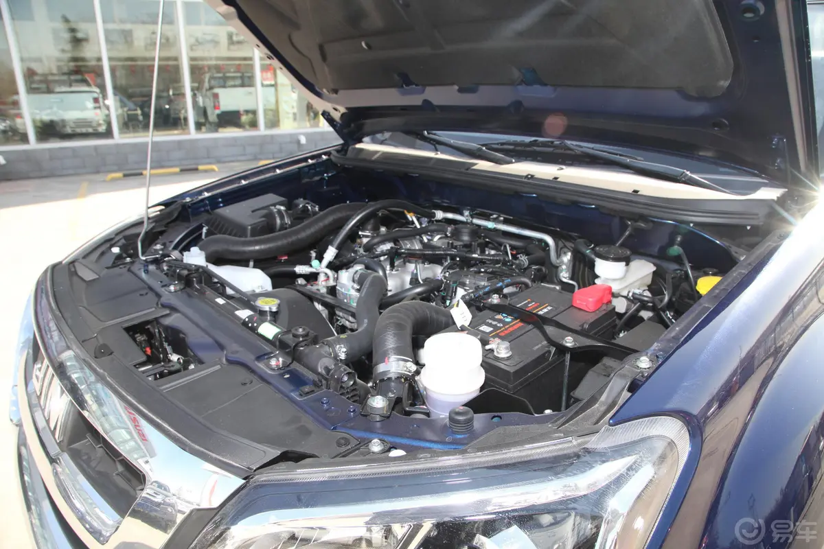 瑞迈2.8T 四驱标轴舒适版 柴油动力底盘