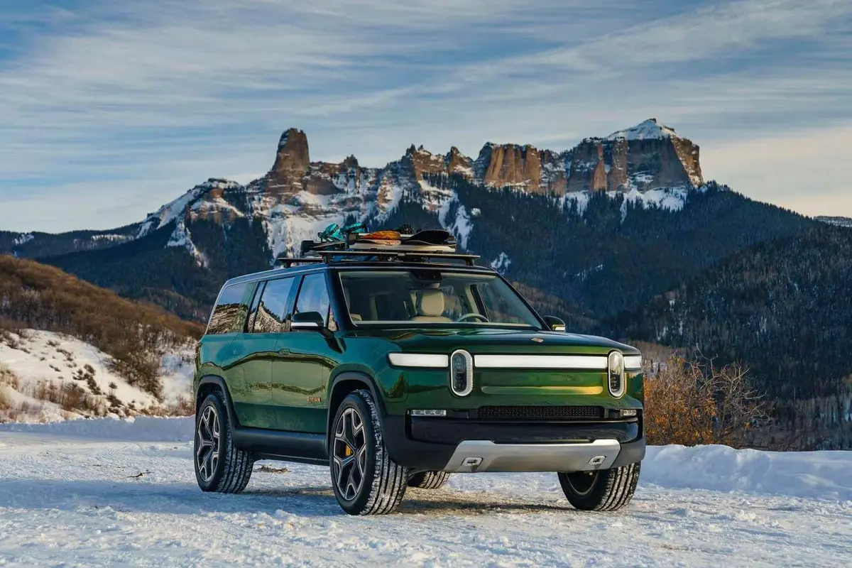  RIVIAN R1S