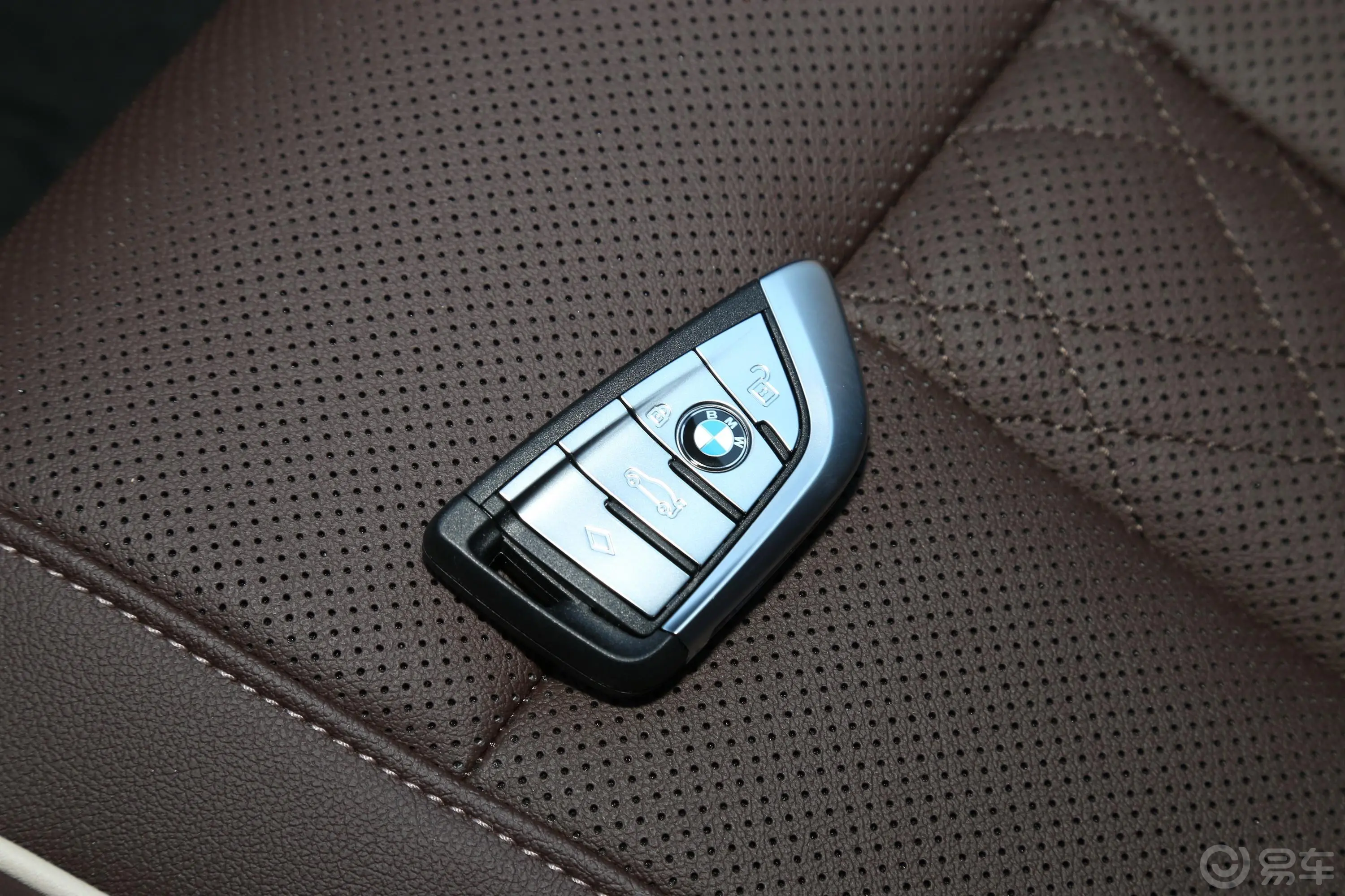 宝马5系改款 525Li M运动套装钥匙正面