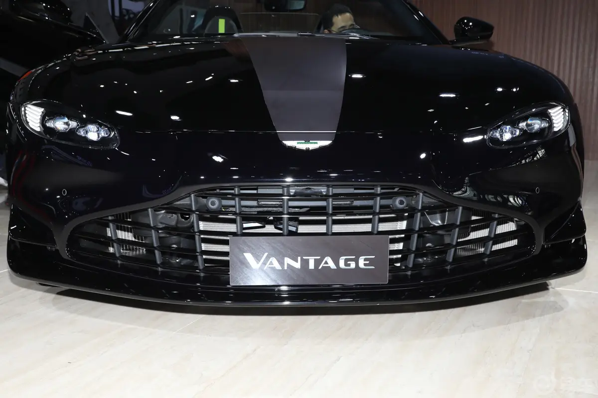 V8 Vantage4.0T V8 Roadster外观