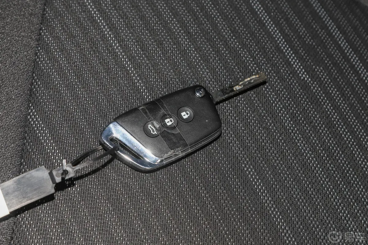 宝骏RS-3SOODA 1.5L 手动 玩咖版钥匙正面