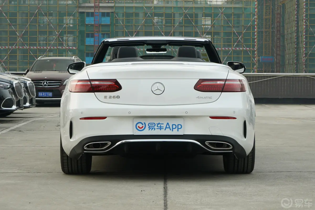 奔驰E级(进口)改款 E 260 4MATIC 敞篷轿跑车外观