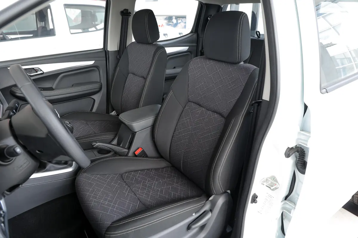 瑞迈2.4T 两驱标轴舒适版 汽油驾驶员座椅