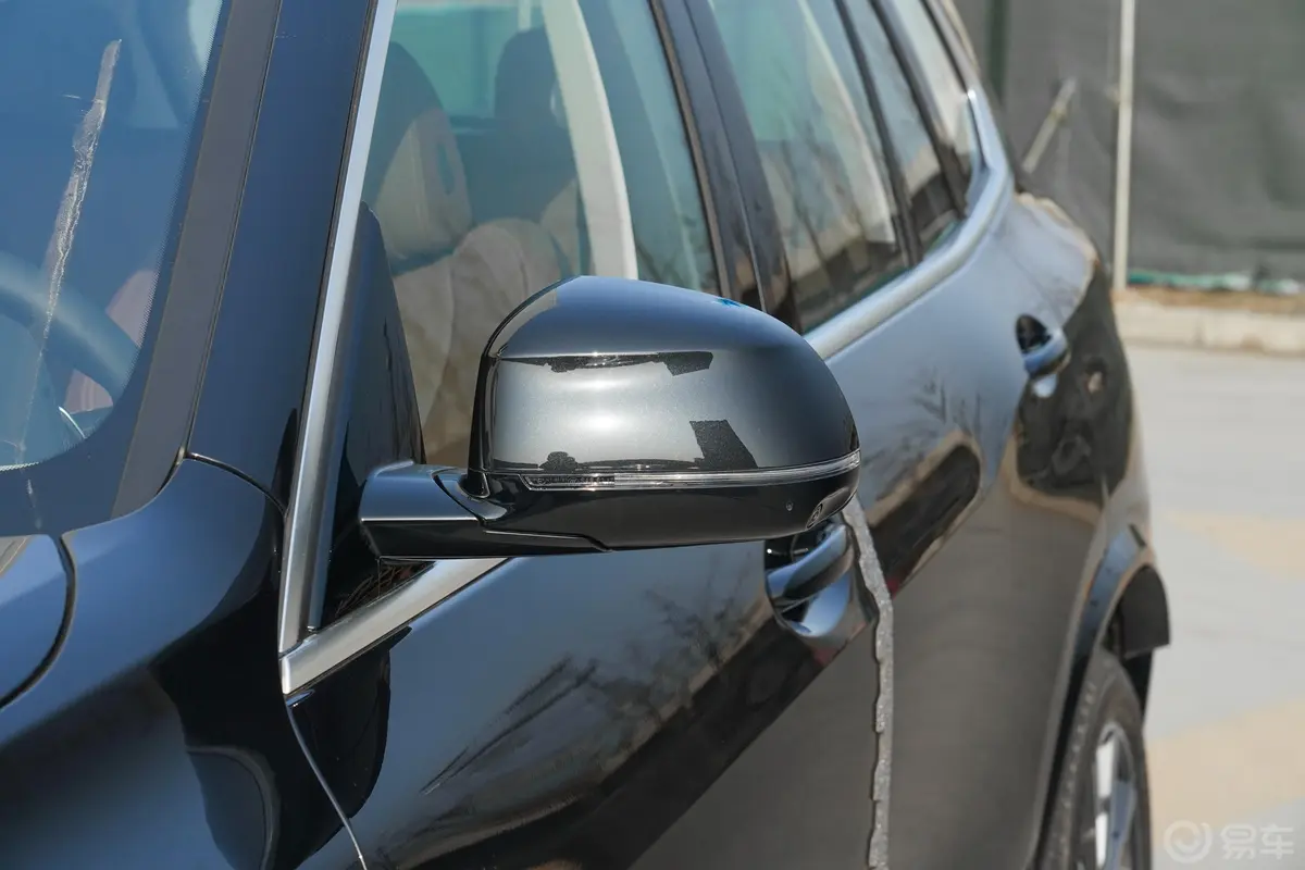 宝马X5(进口)xDrive40i M运动套装主驾驶后视镜背面
