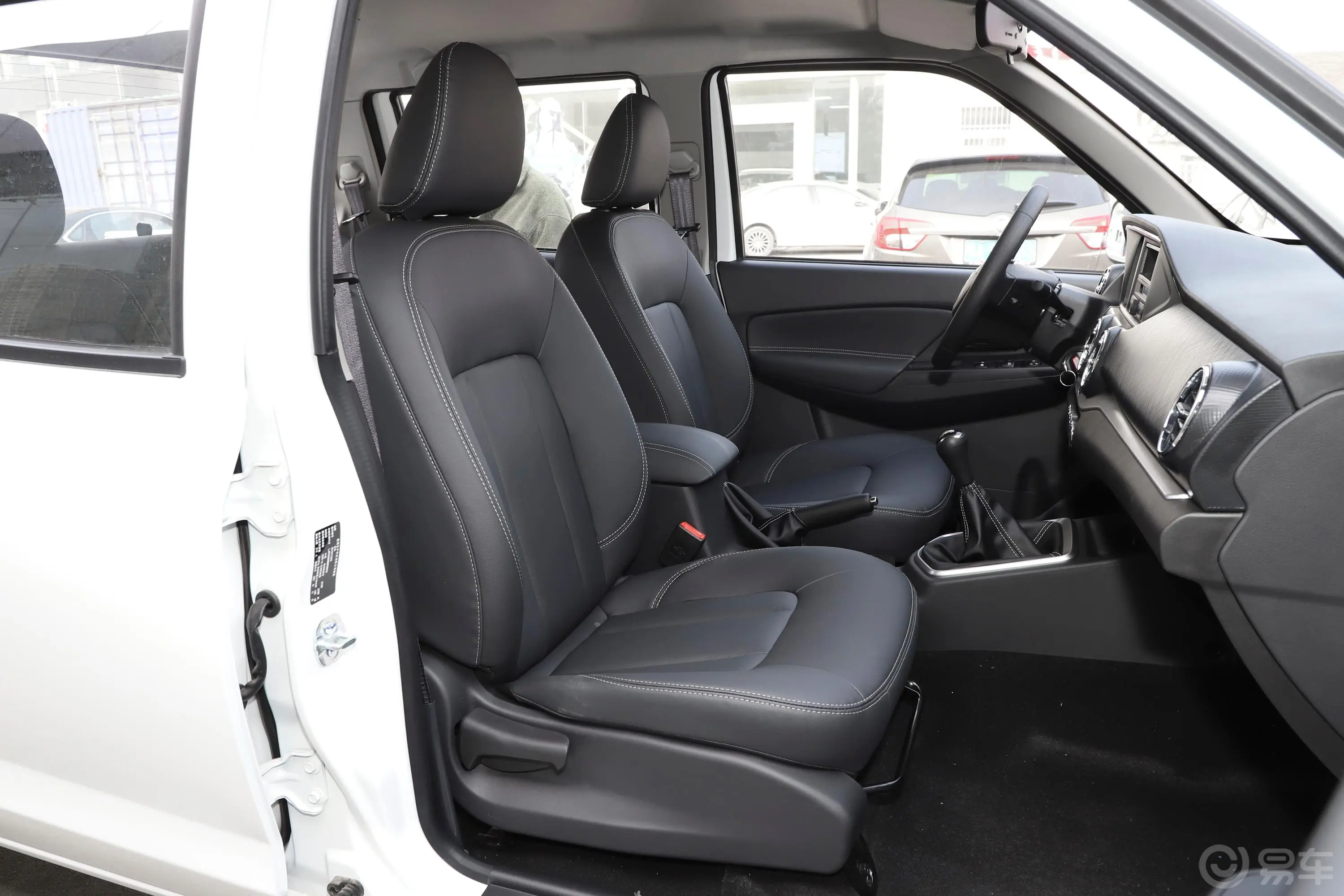 锐骐2.4L 四驱 基型车创业版2TZD 汽油副驾驶座椅