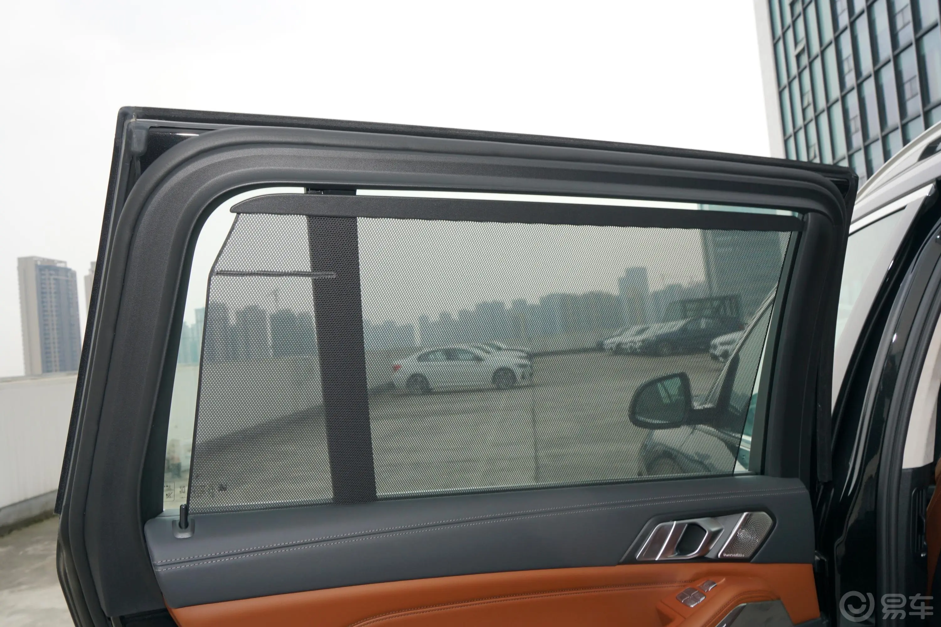 宝马X7xDrive40i 行政型 豪华套装空间