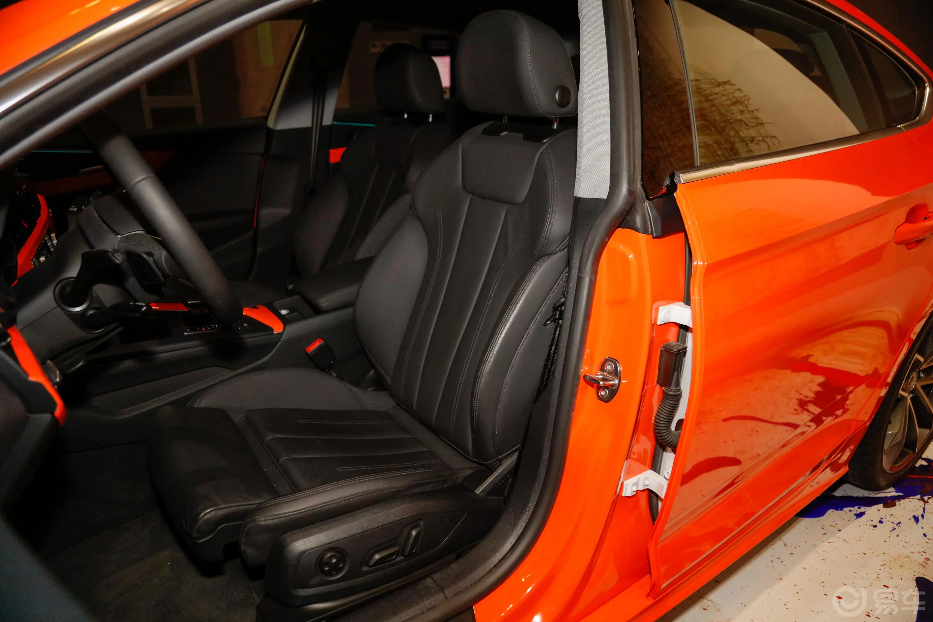 奥迪A5Sportback 45 TFSI quattro 臻选动感型驾驶员座椅