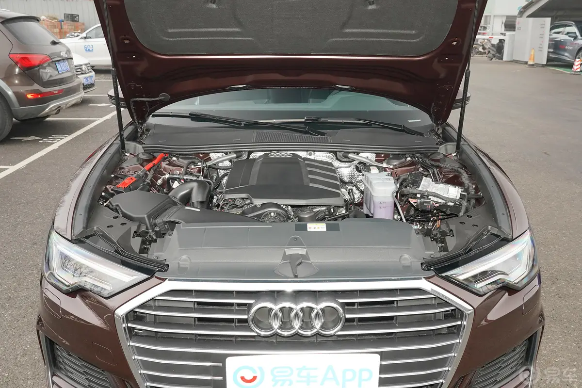 奥迪A6L45 TFSI 臻选动感型外观