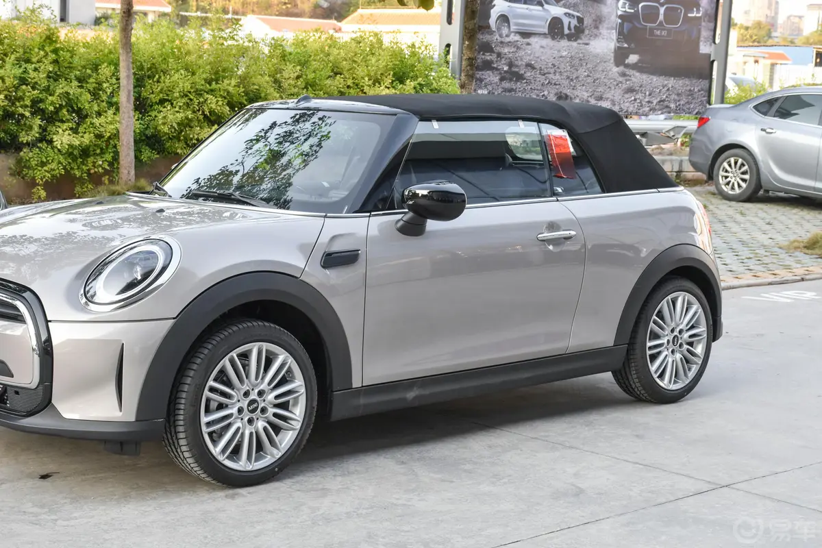 MINI CABRIO改款 1.5T COOPER CABRIO 经典派外观