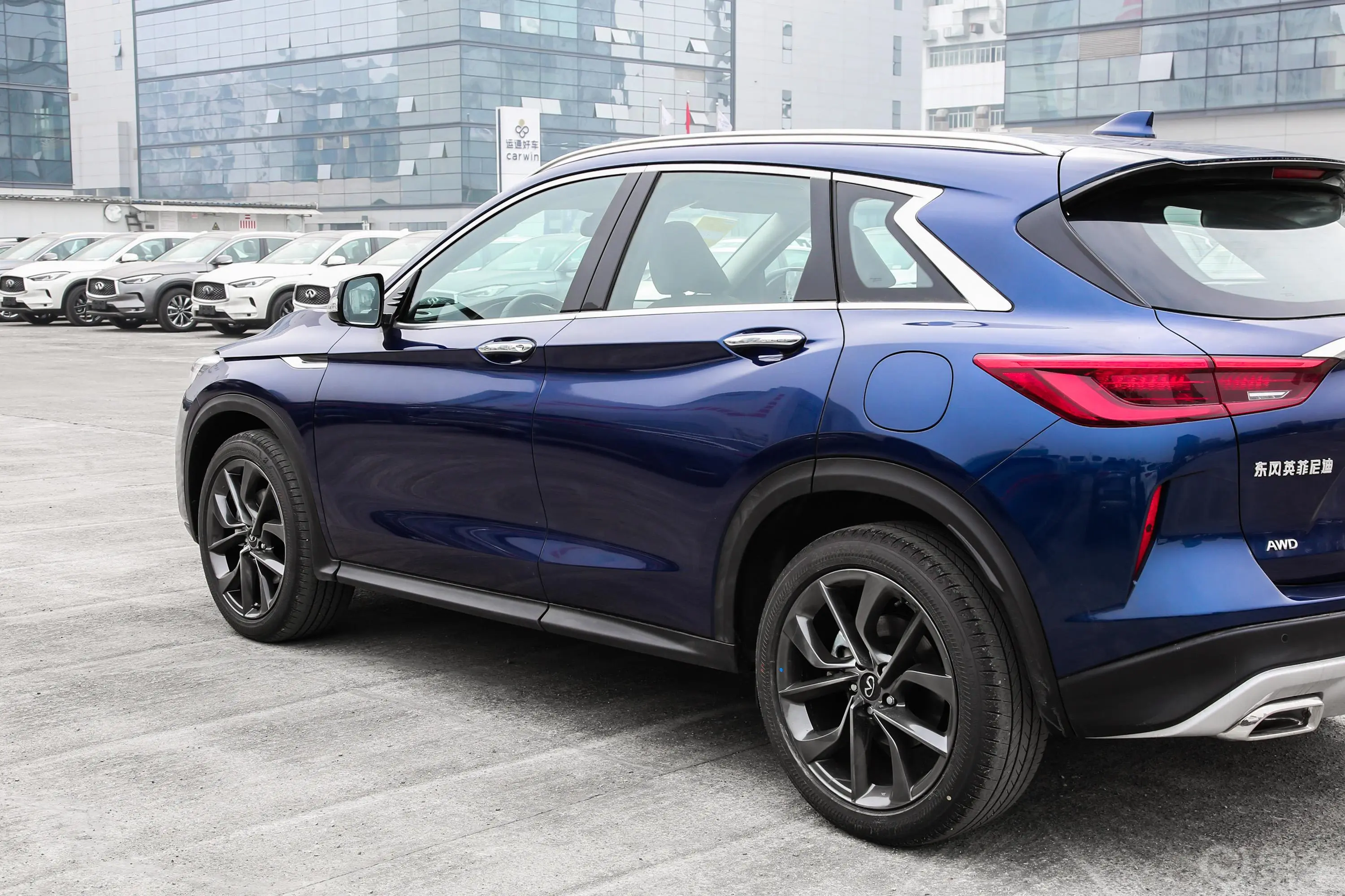 英菲尼迪QX502.0T 四驱领航版外观细节